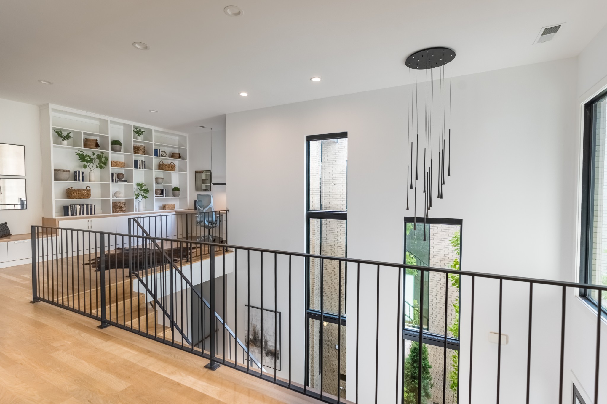 935 Glendale Ln