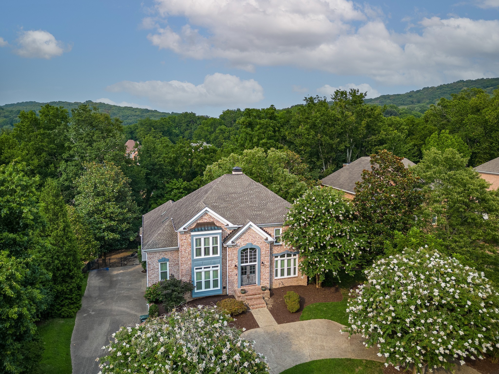 9416 Gentlewind Dr