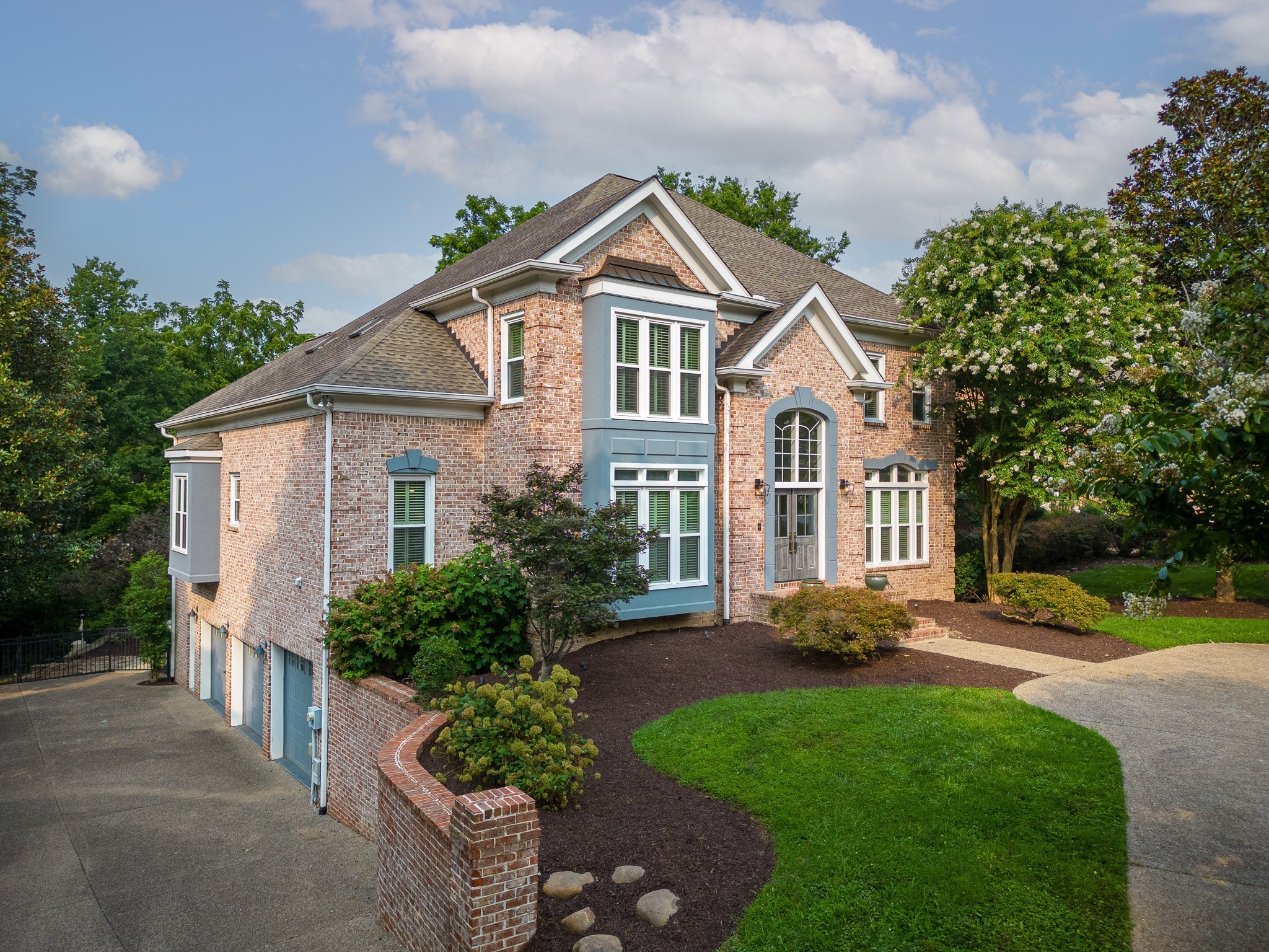9416 Gentlewind Dr
