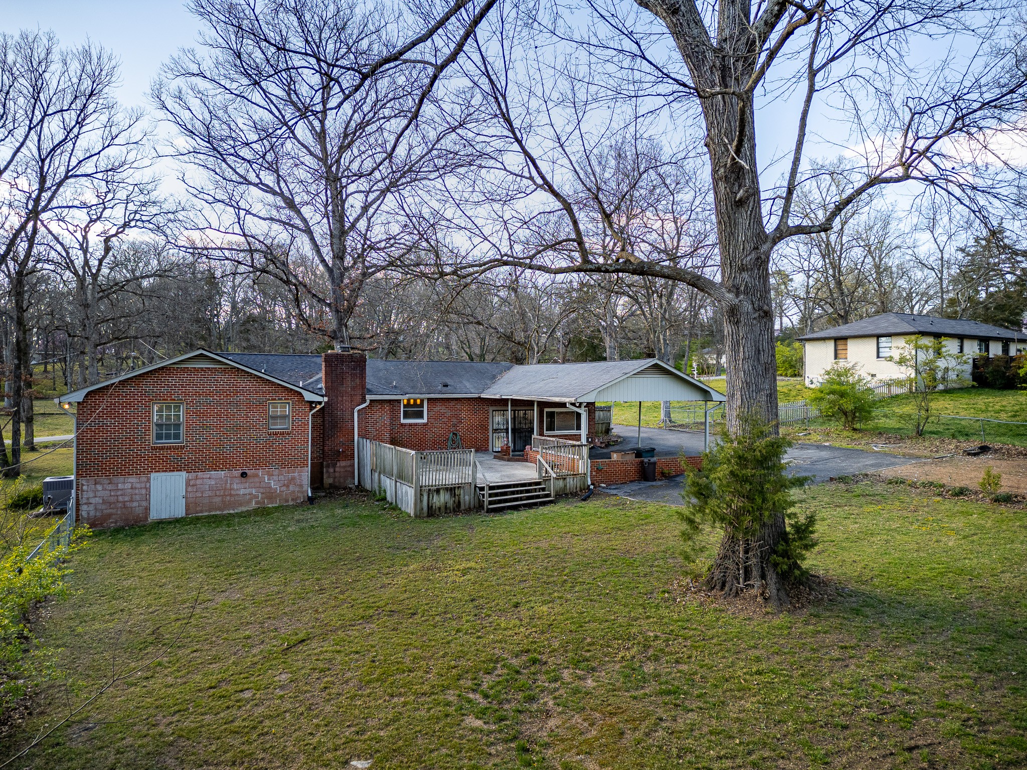 4864 Corning Dr