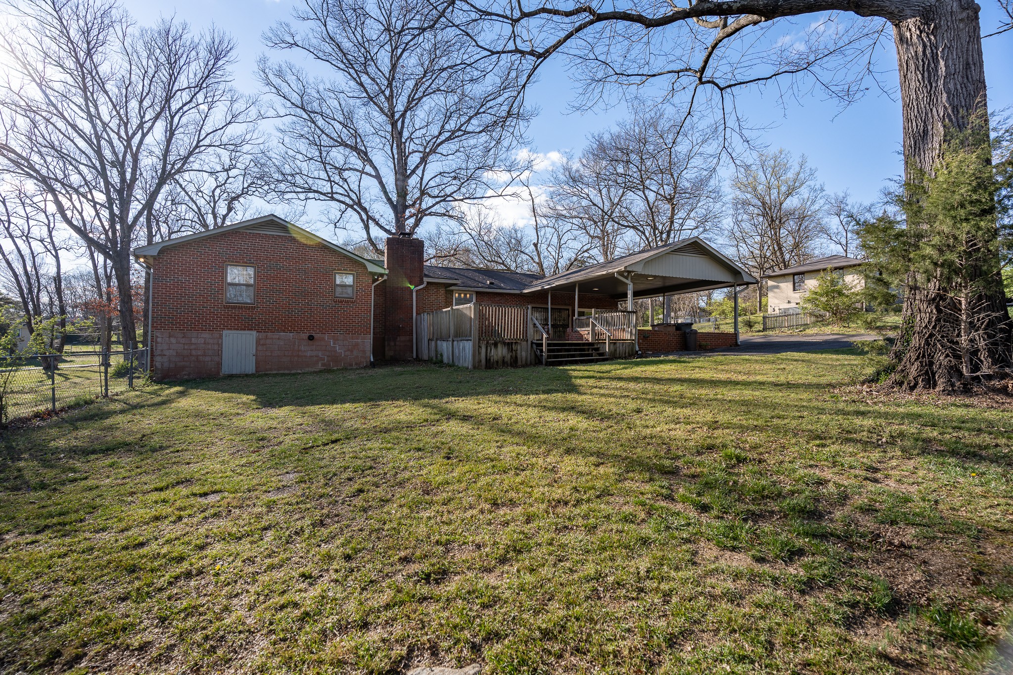 4864 Corning Dr