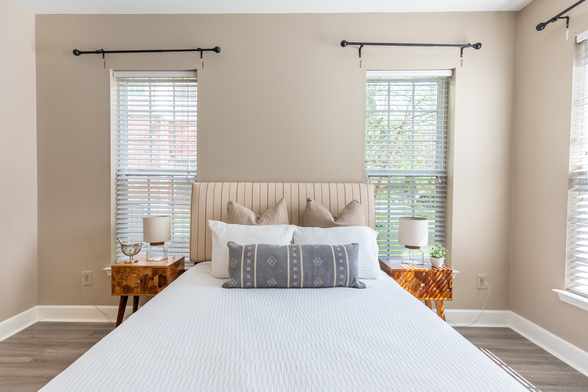 4847 Bevendean Dr Unit: F2