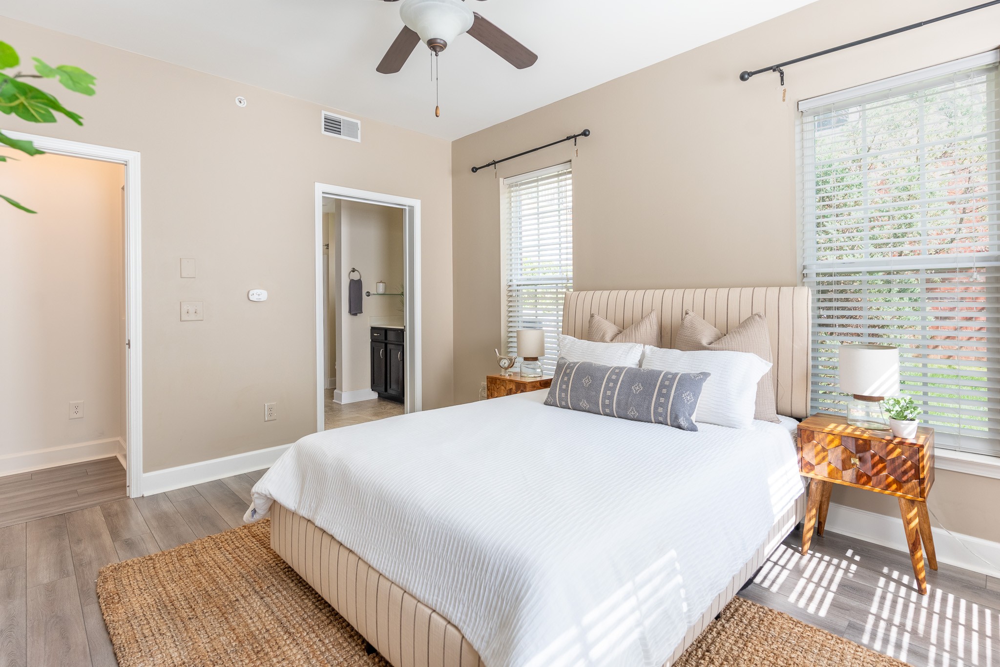 4847 Bevendean Dr Unit: F2