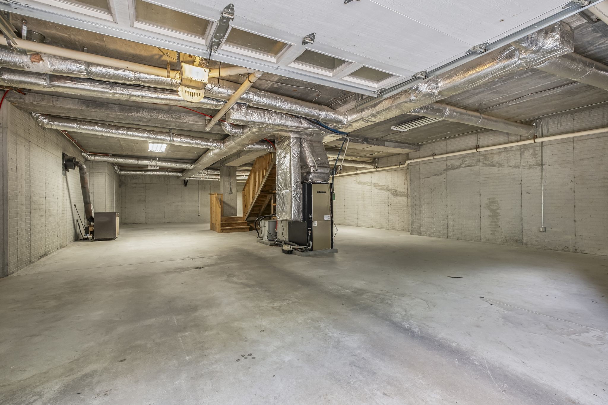 1035 Magic Mountain Ln