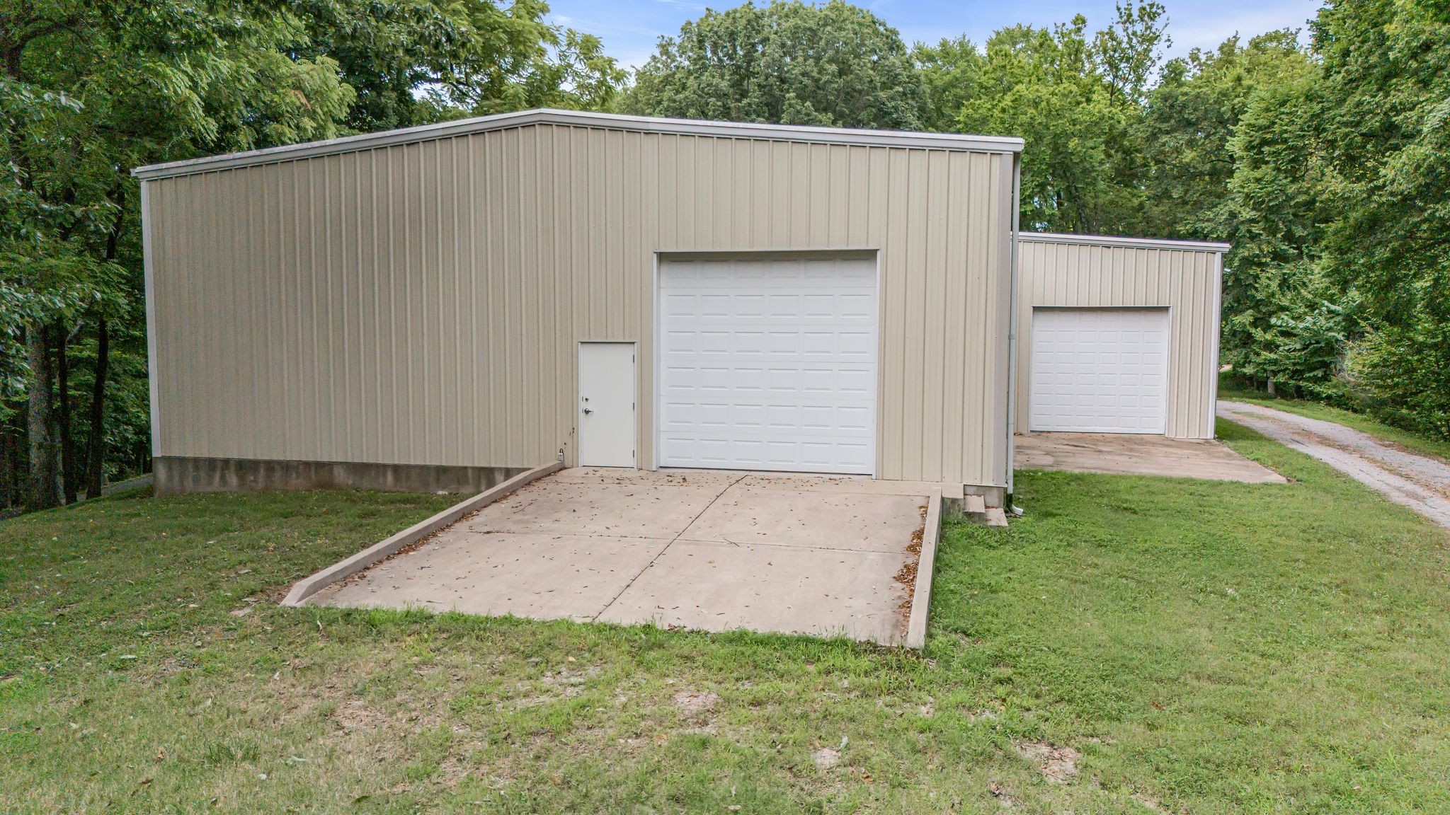 1035 Magic Mountain Ln