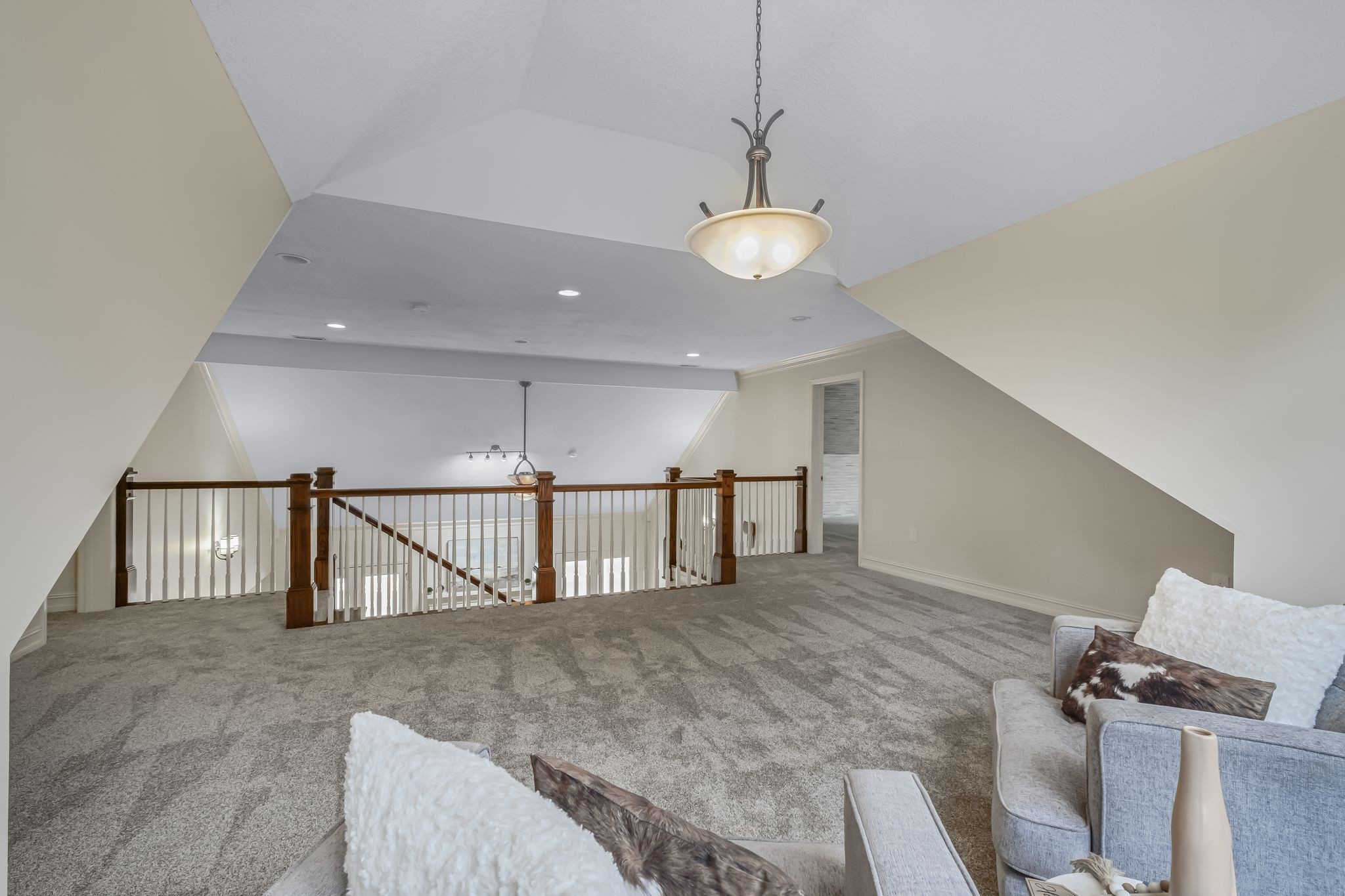1035 Magic Mountain Ln