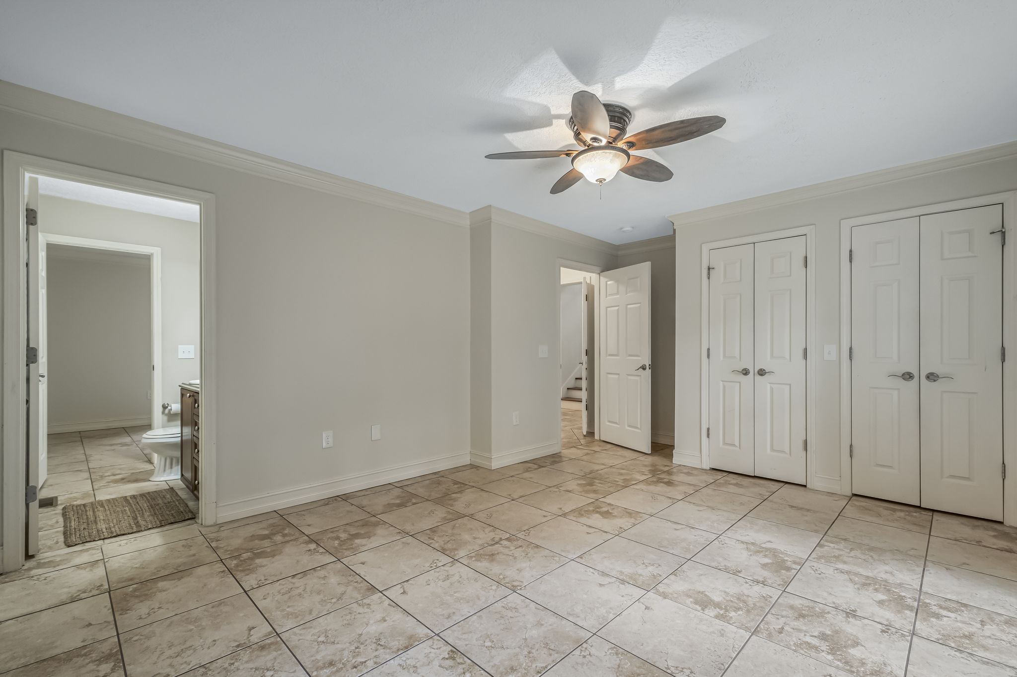 1035 Magic Mountain Ln