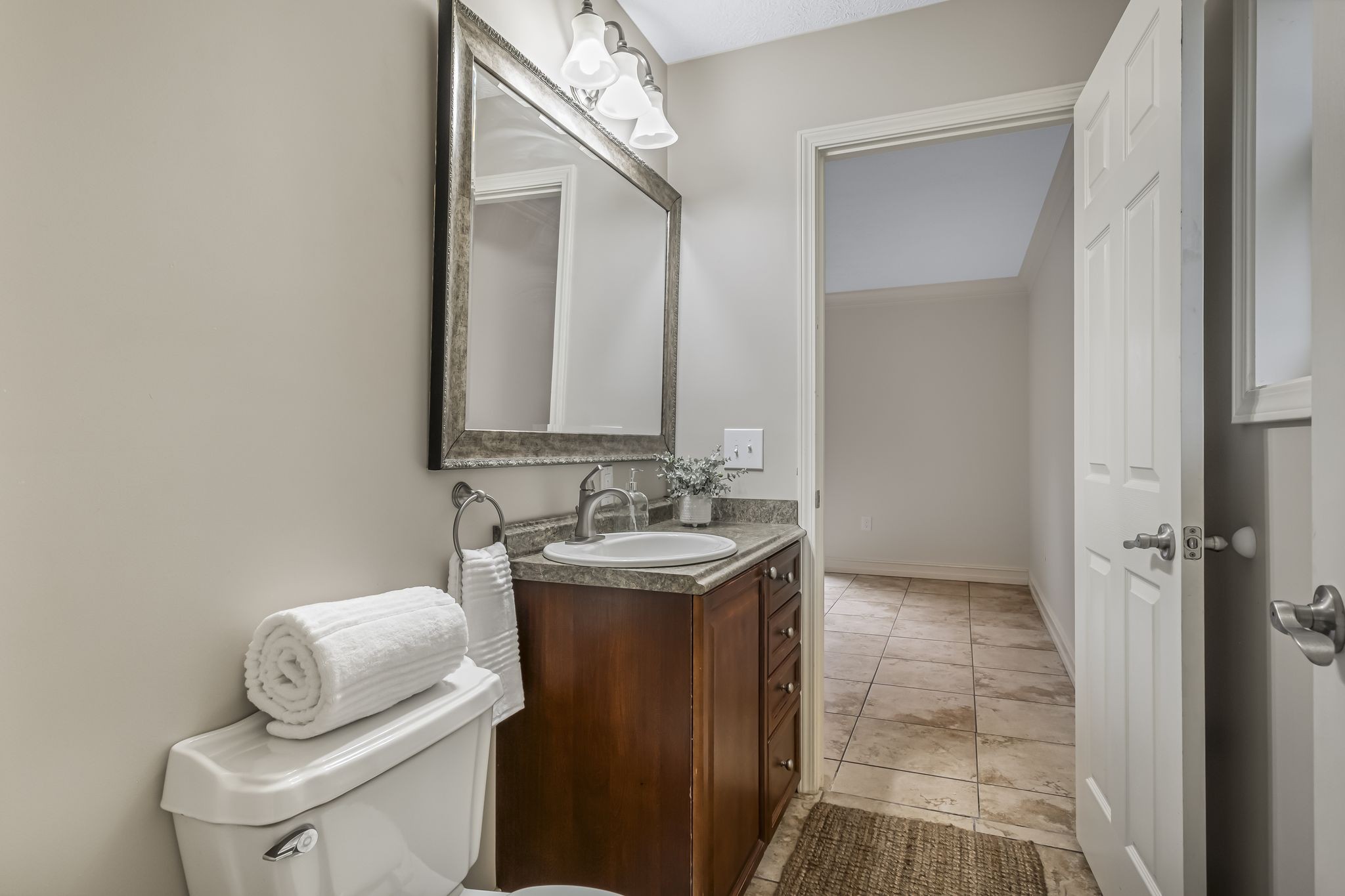 1035 Magic Mountain Ln