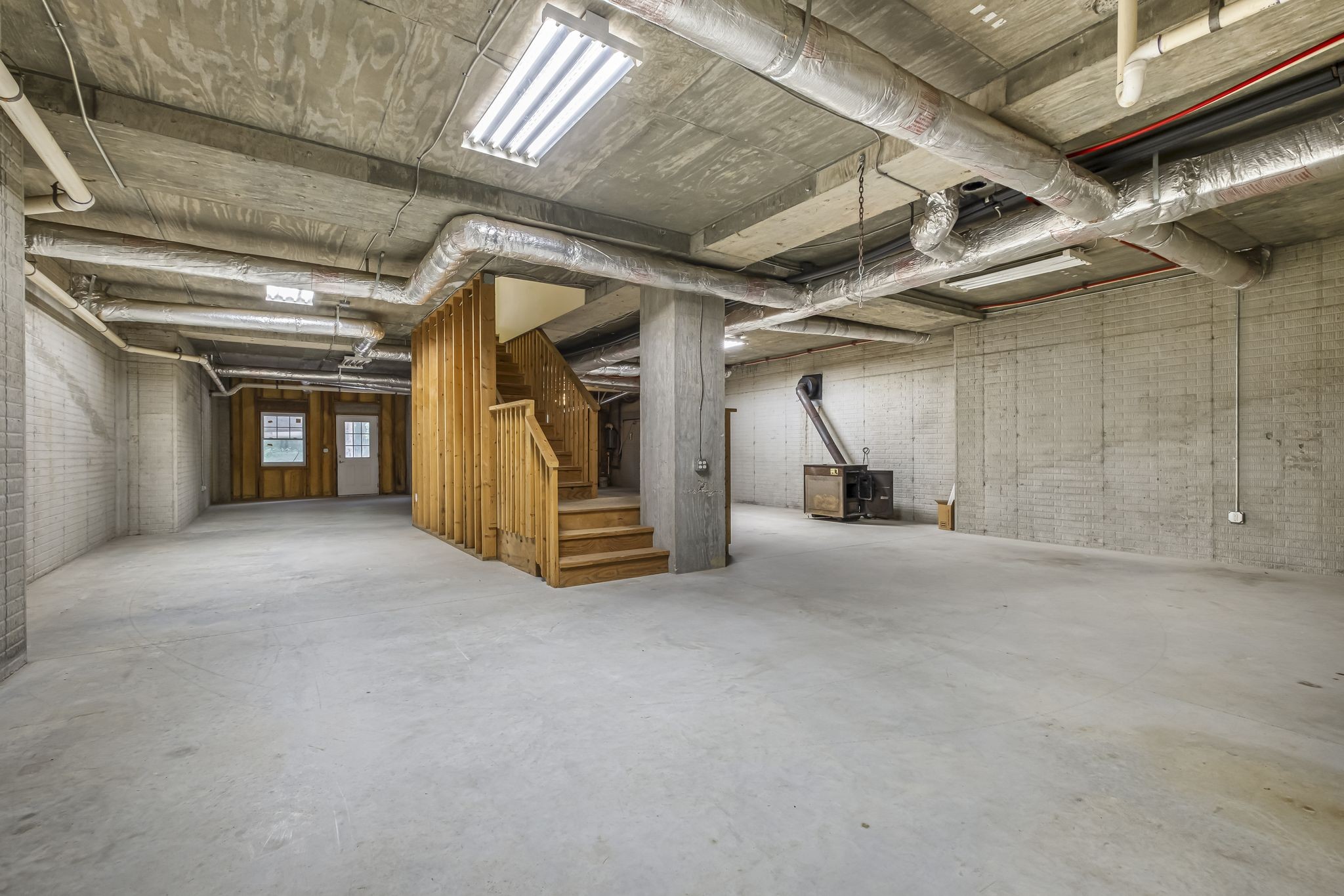 1035 Magic Mountain Ln