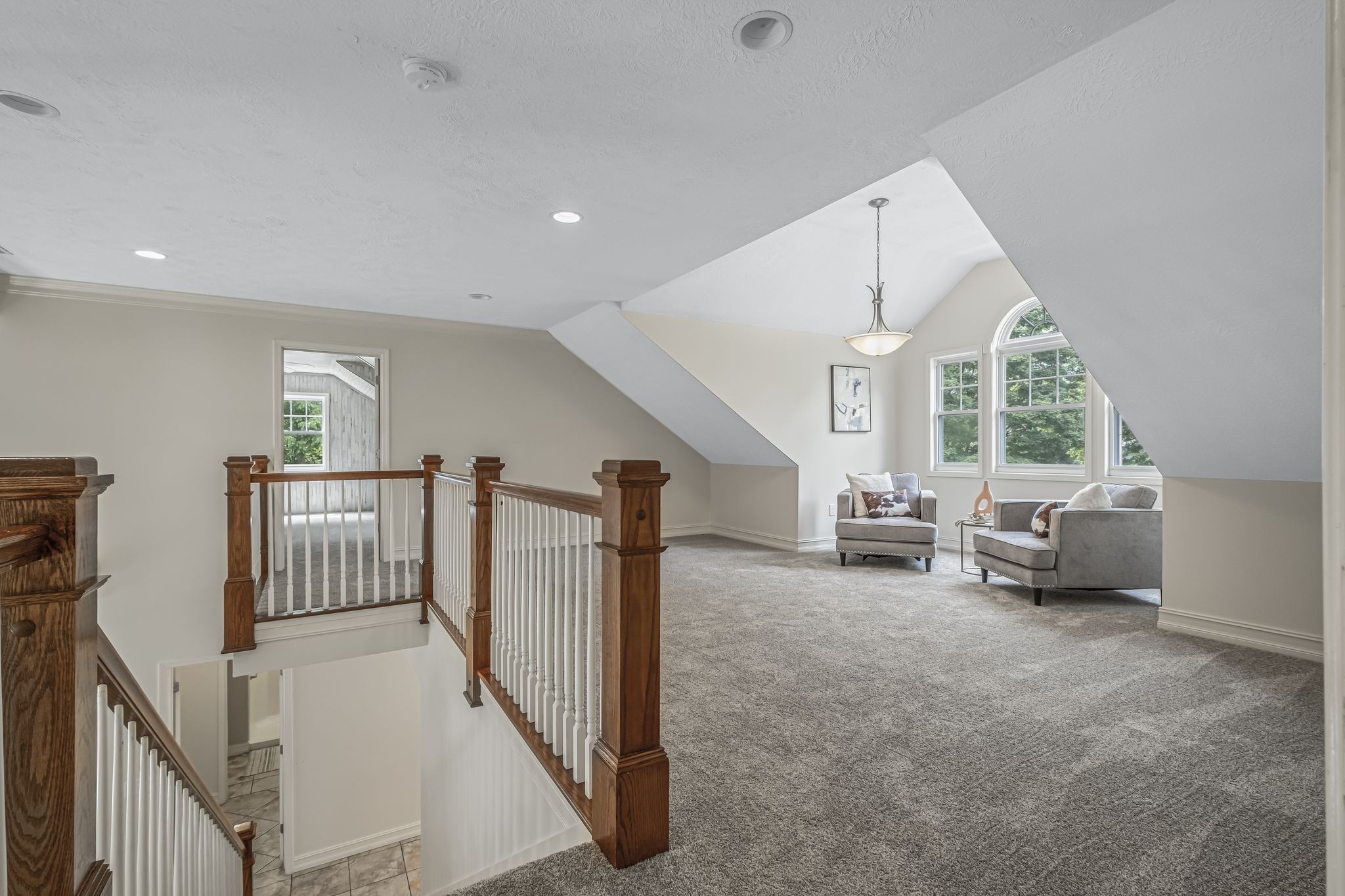 1035 Magic Mountain Ln