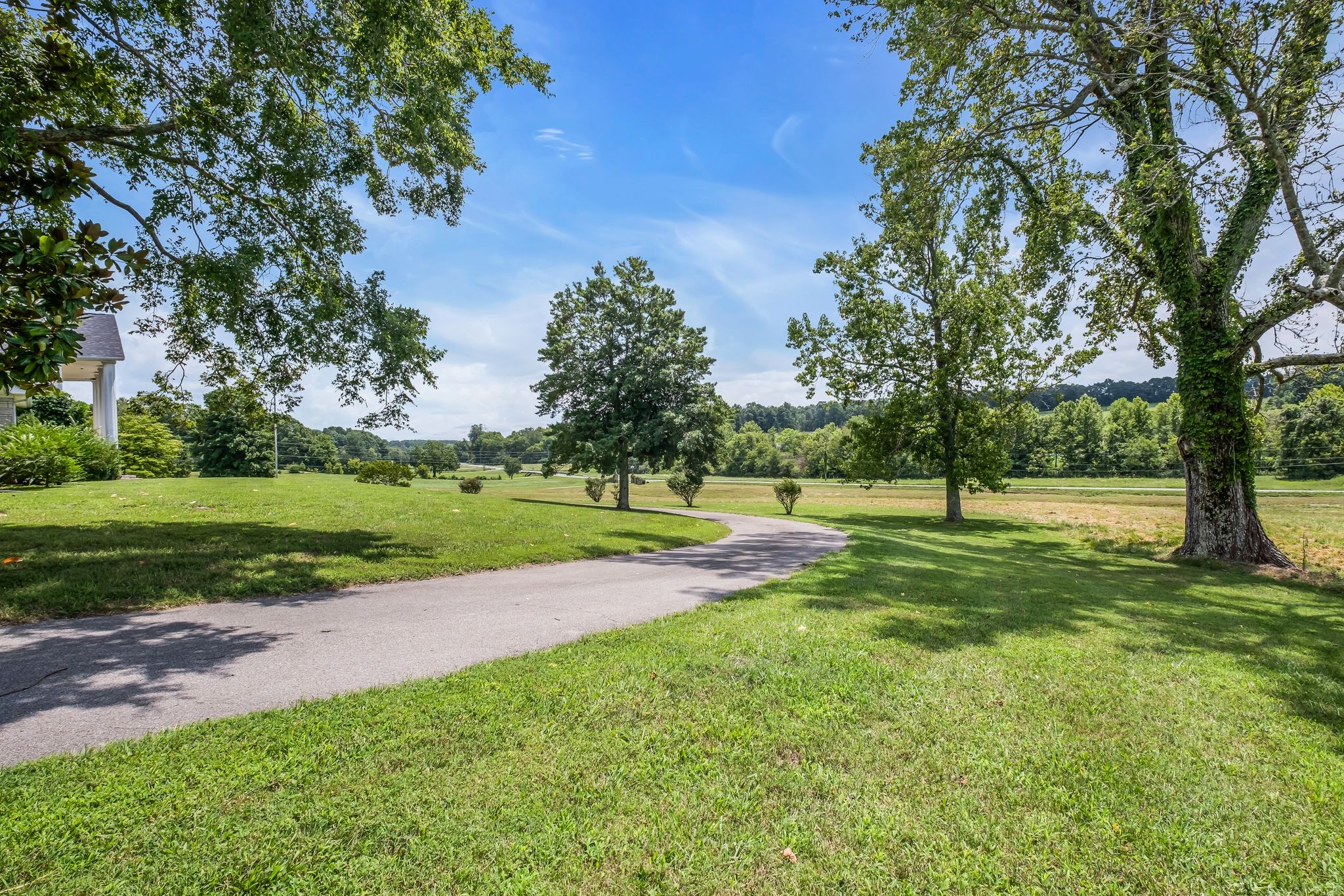 146 Railroad Bed Pike