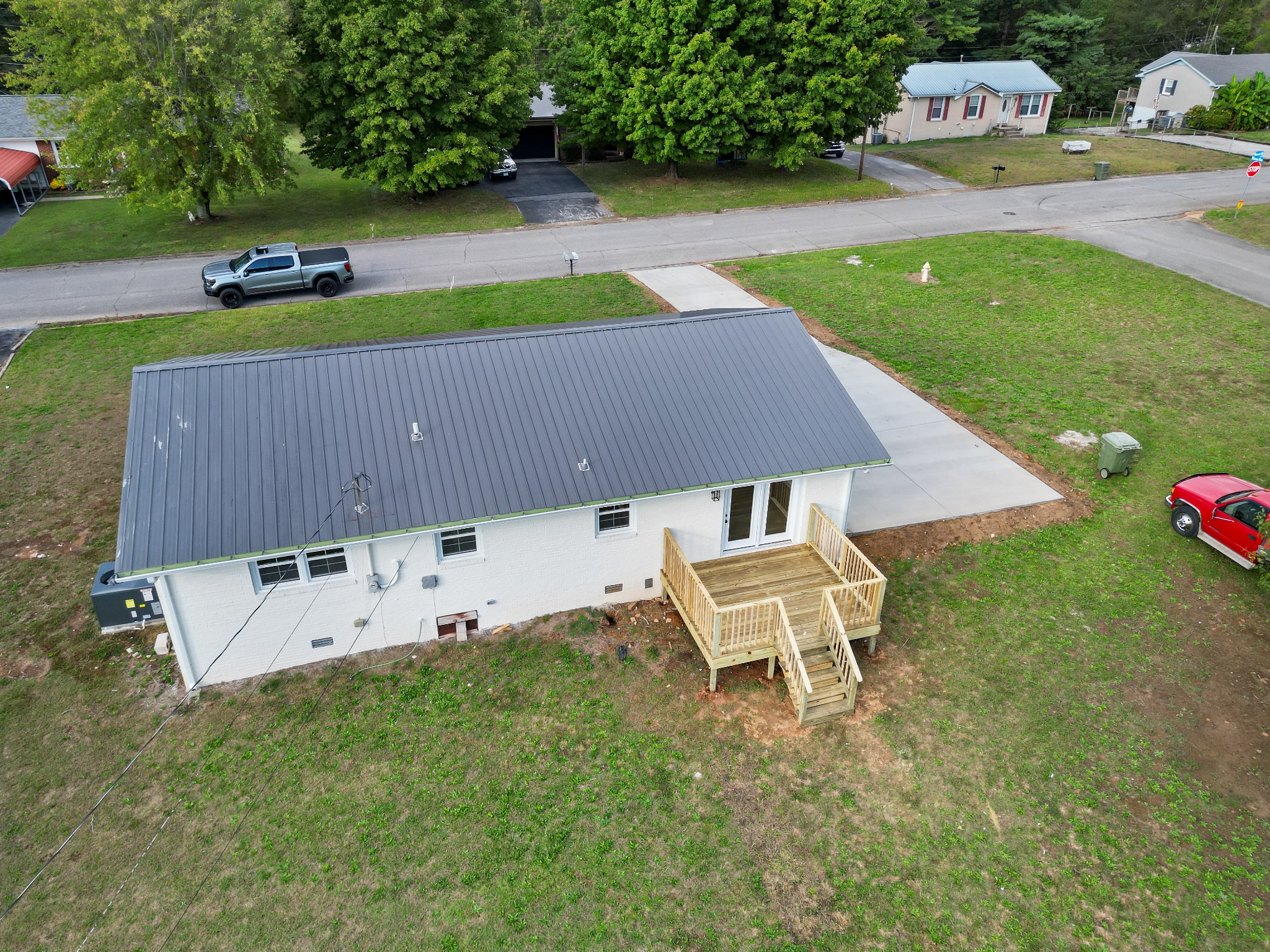307 Randall St