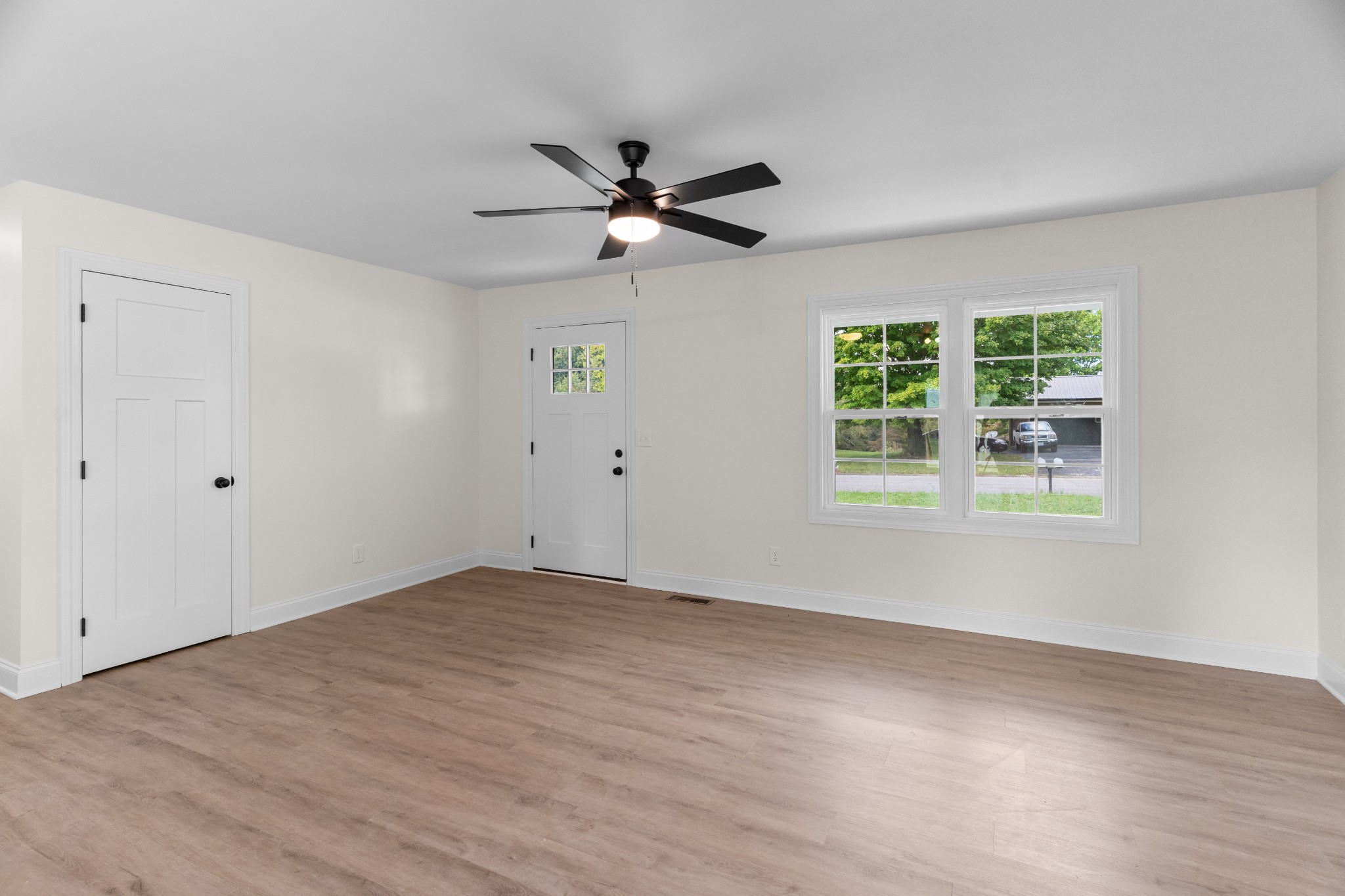 307 Randall St