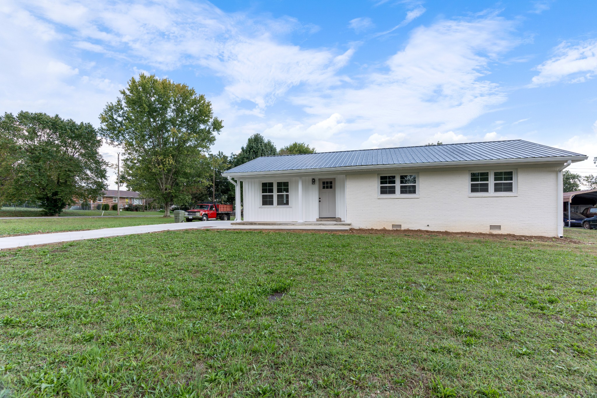 307 Randall St