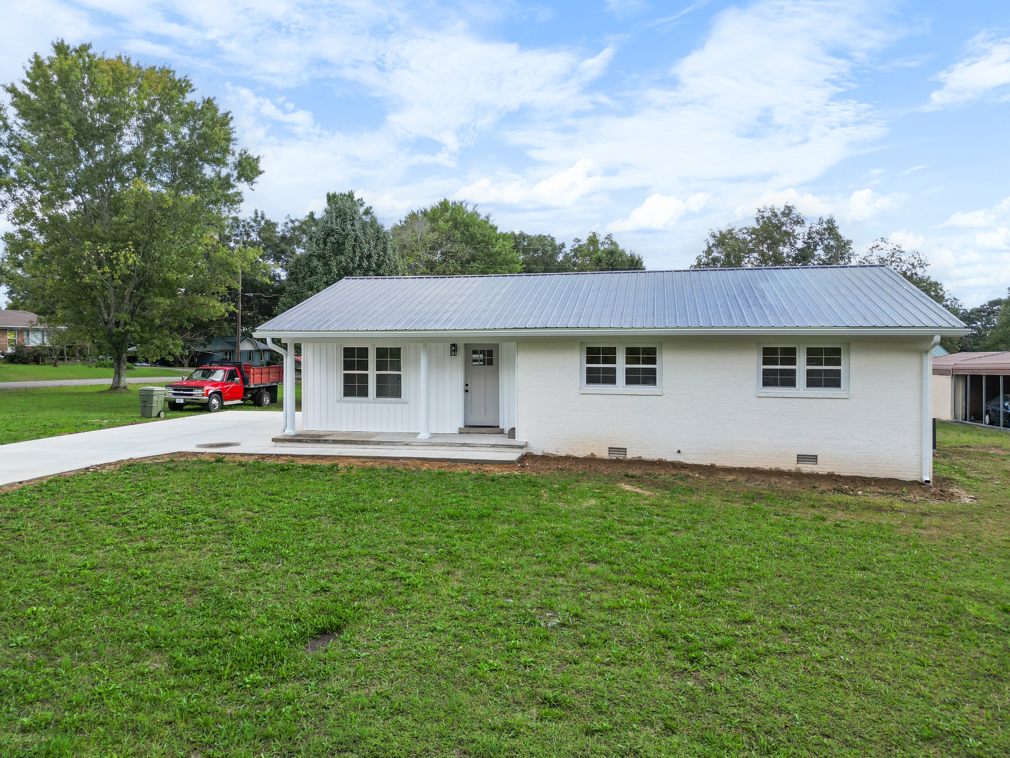 307 Randall St