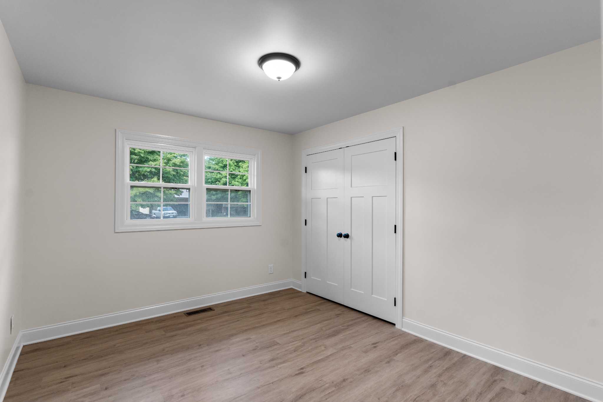 307 Randall St