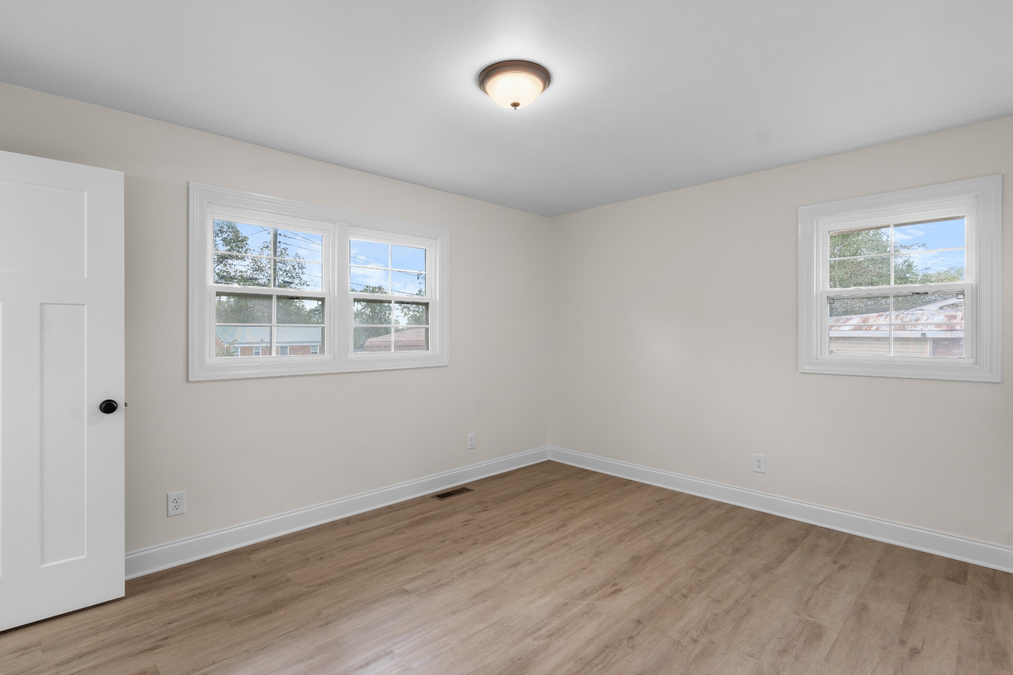 307 Randall St
