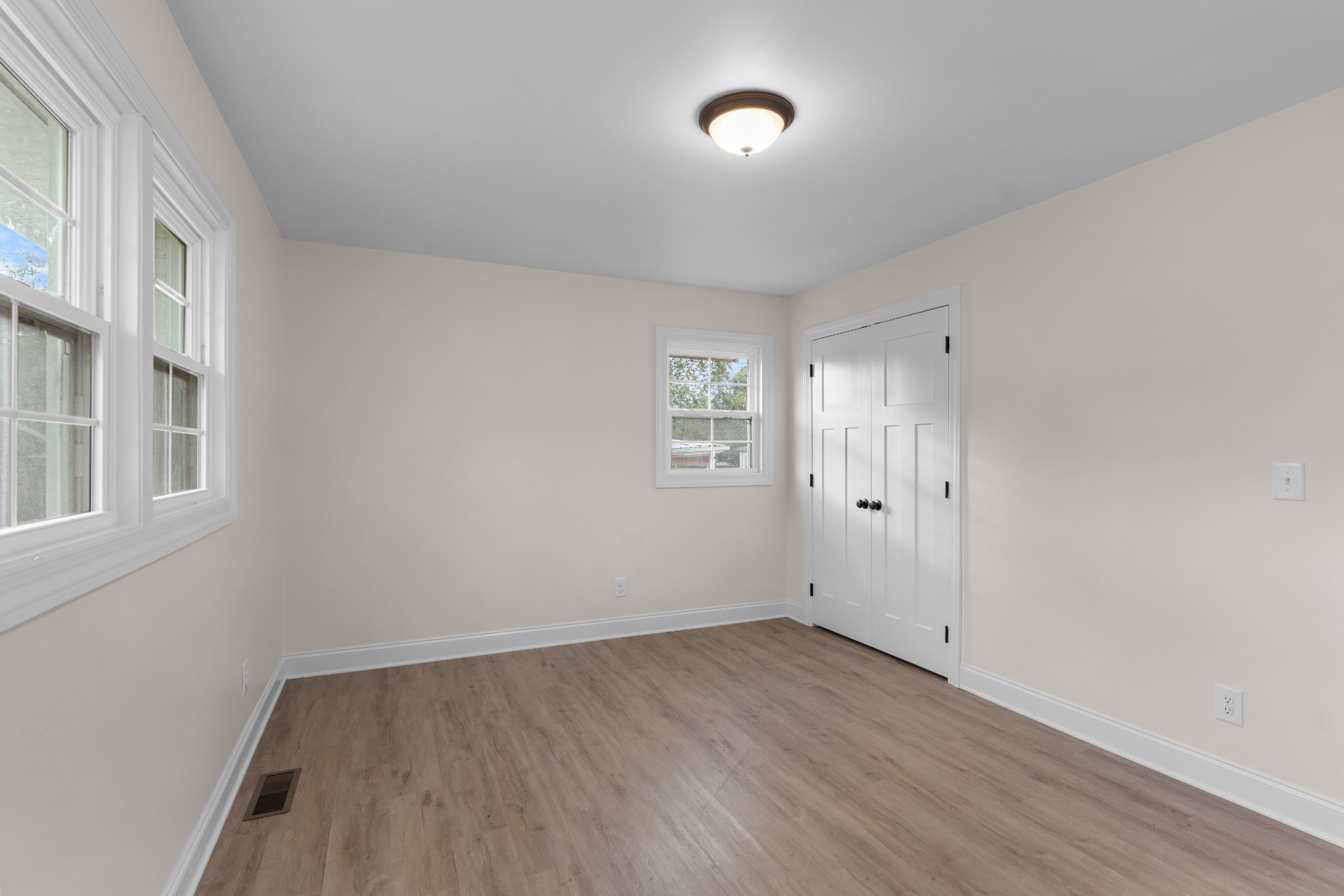 307 Randall St
