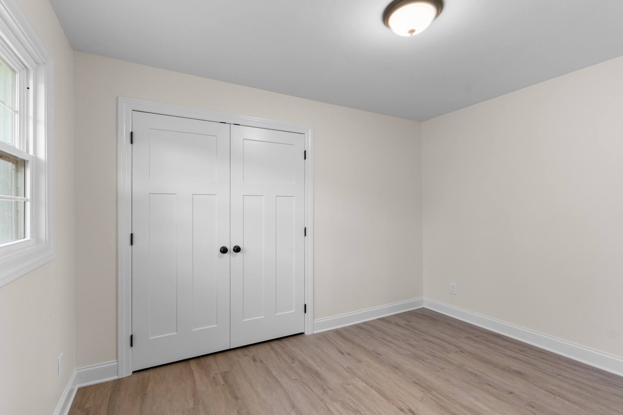307 Randall St