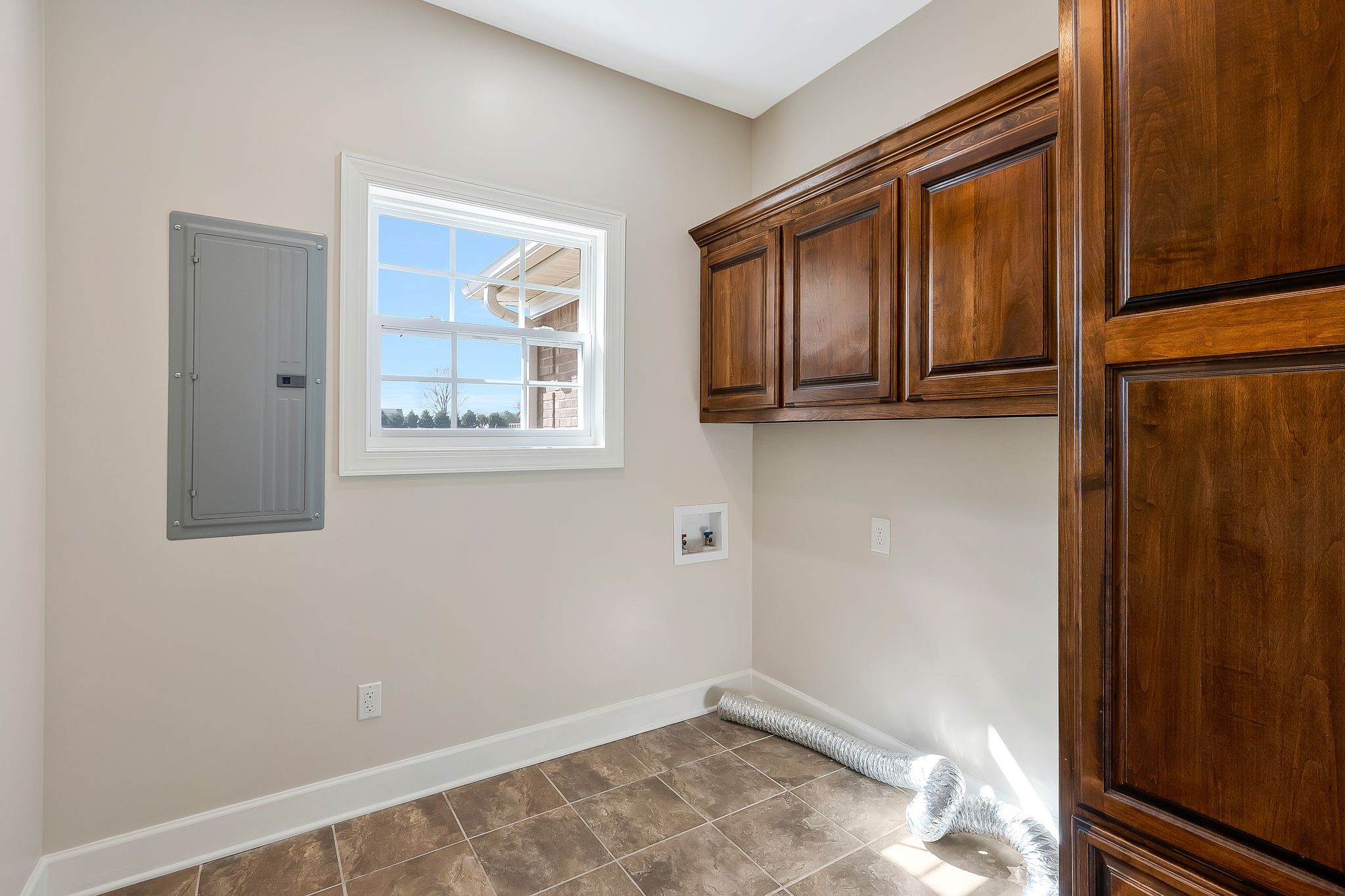 420 New Horizon Cir
