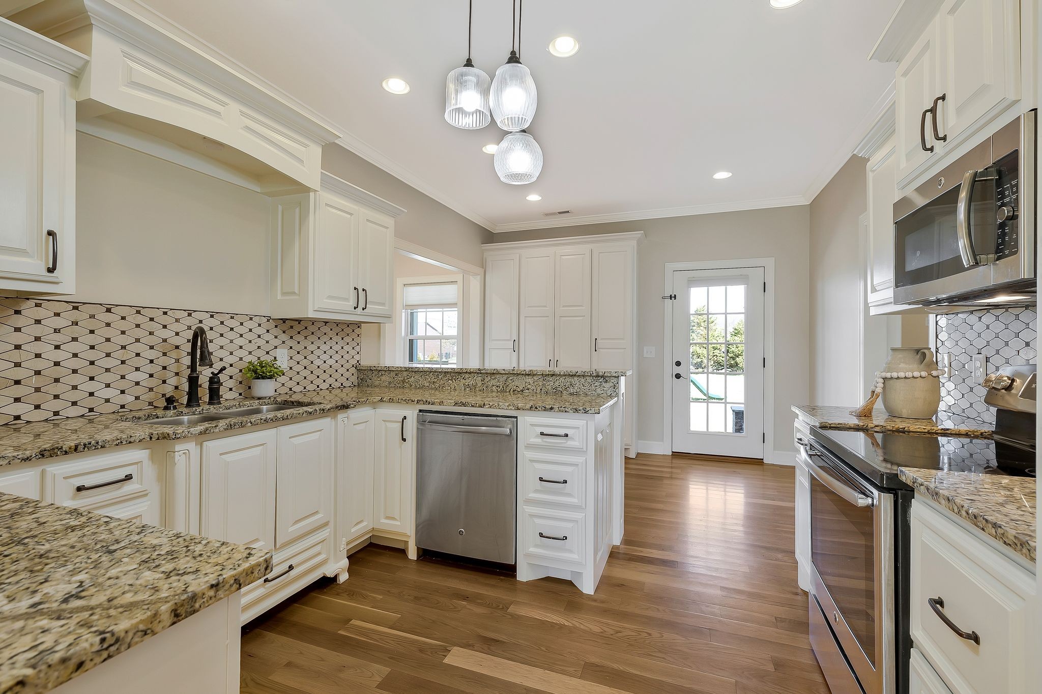 420 New Horizon Cir