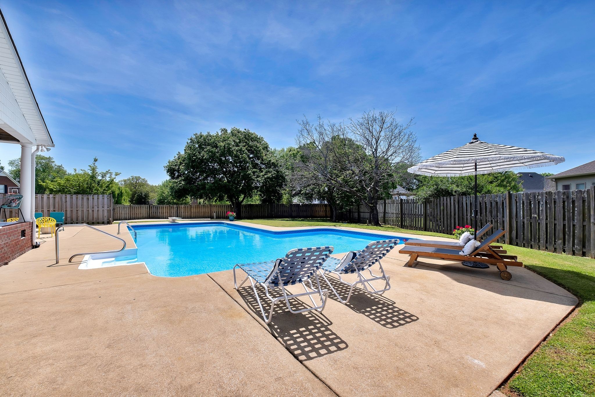 559 Cedar Ct