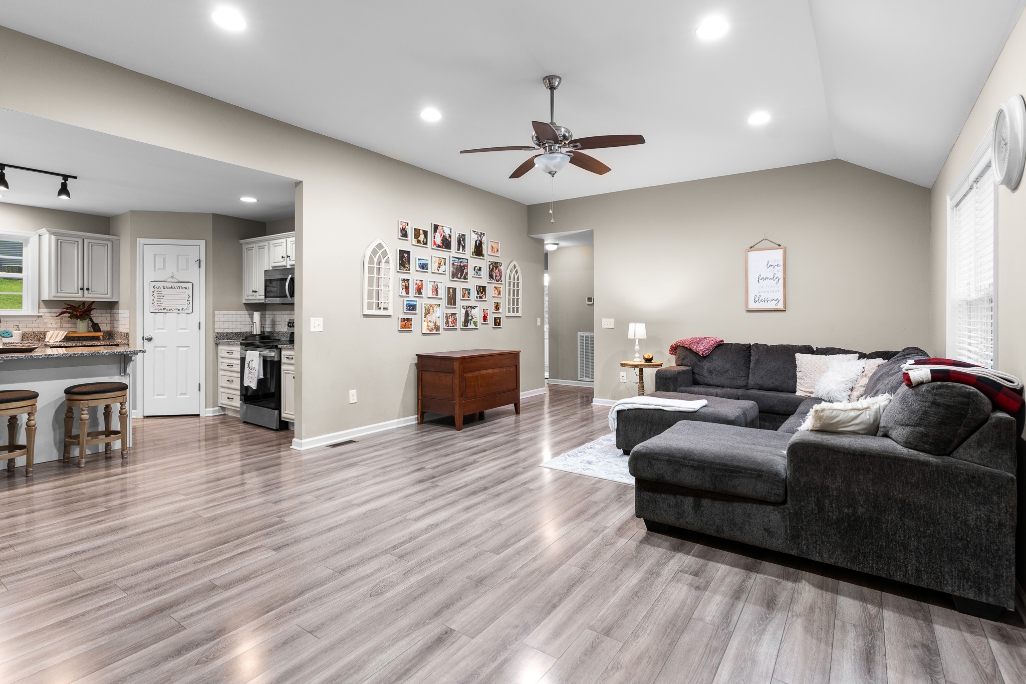 1356 Sayles Cir