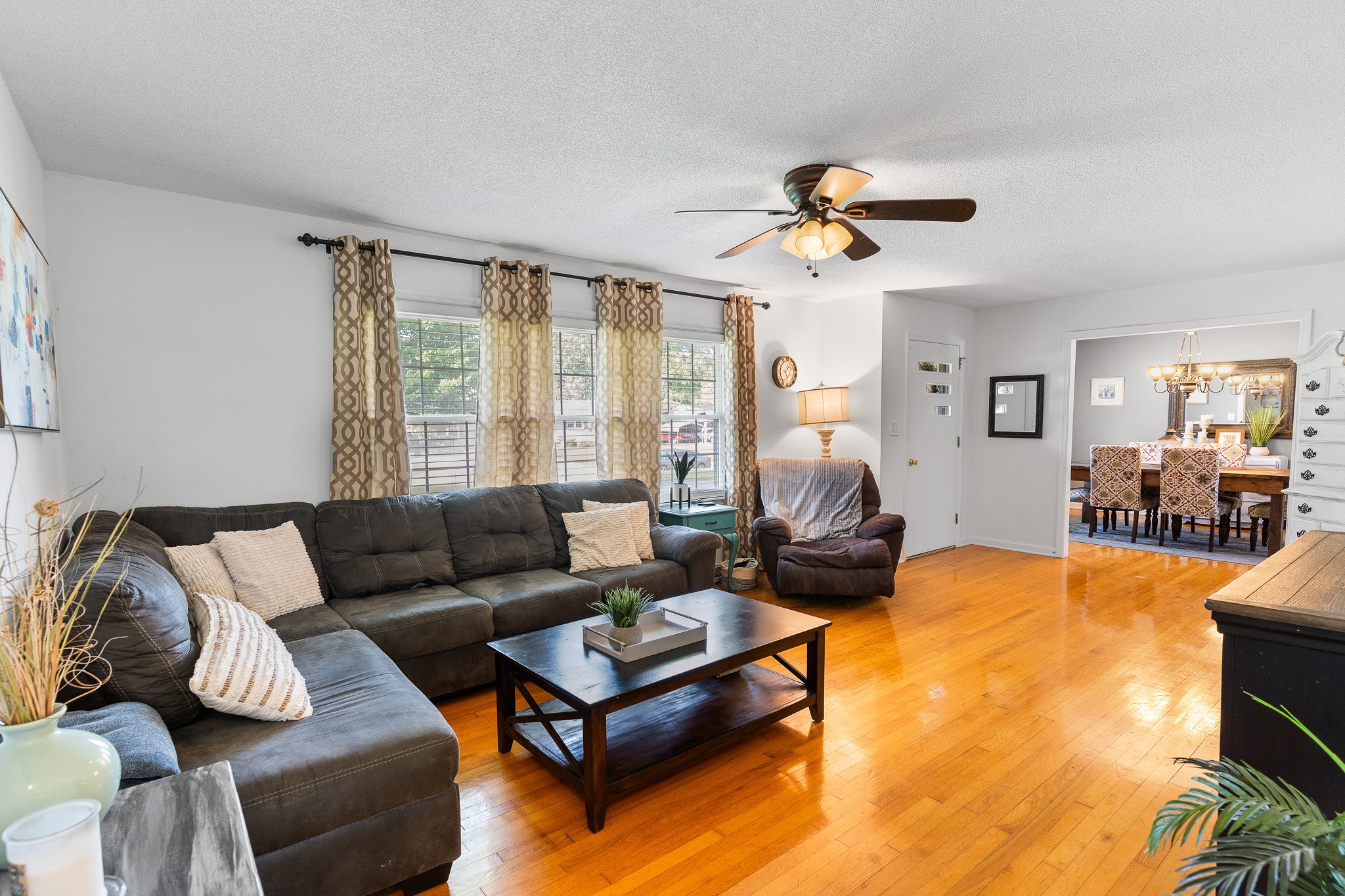801 Lloyd St