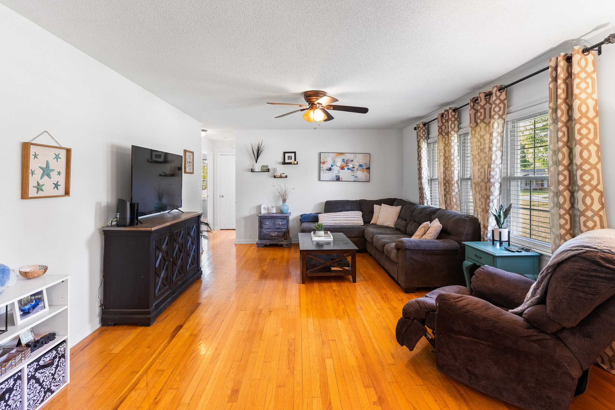 801 Lloyd St