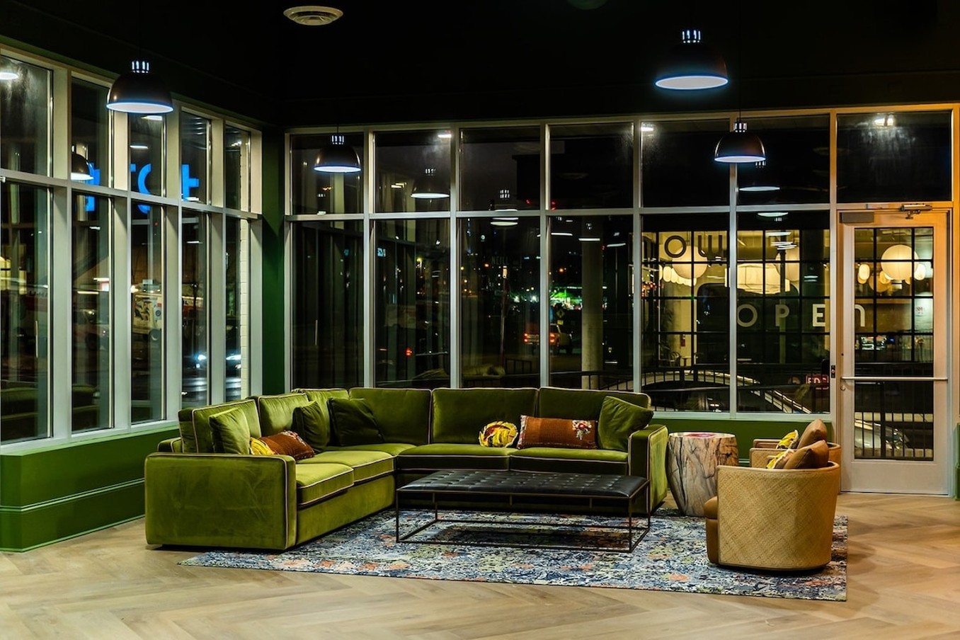 815 Main St Unit: 104