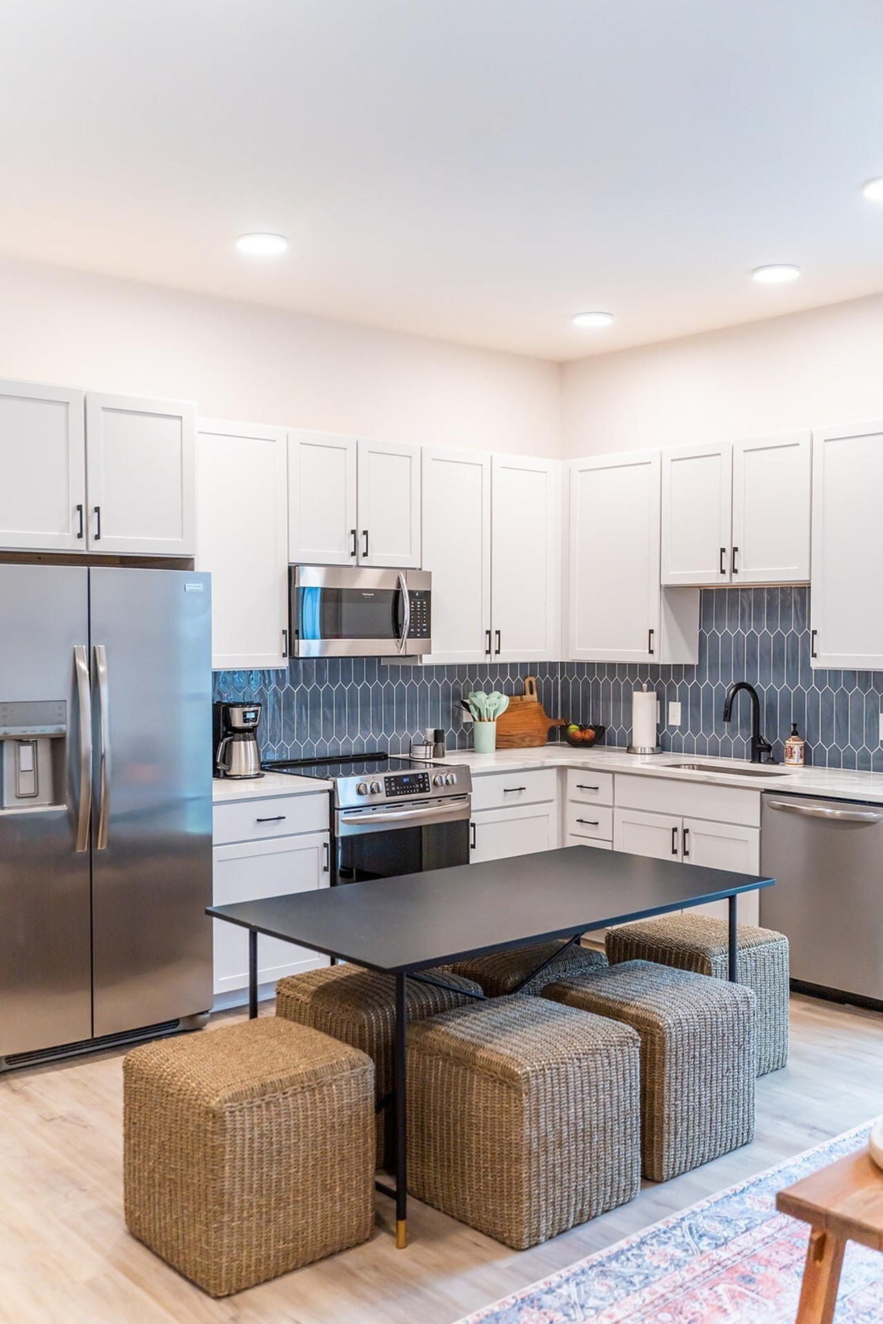 815 Main St Unit: 104
