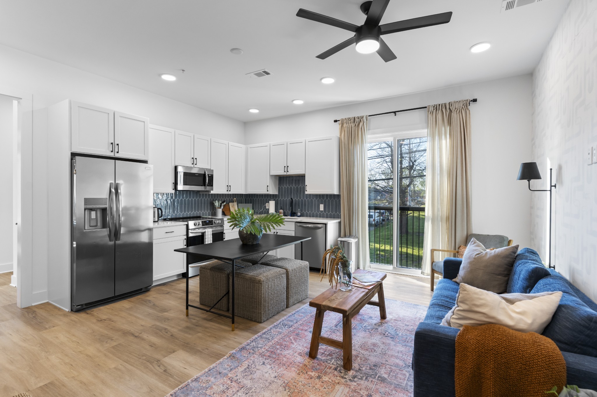 815 Main St Unit: 104