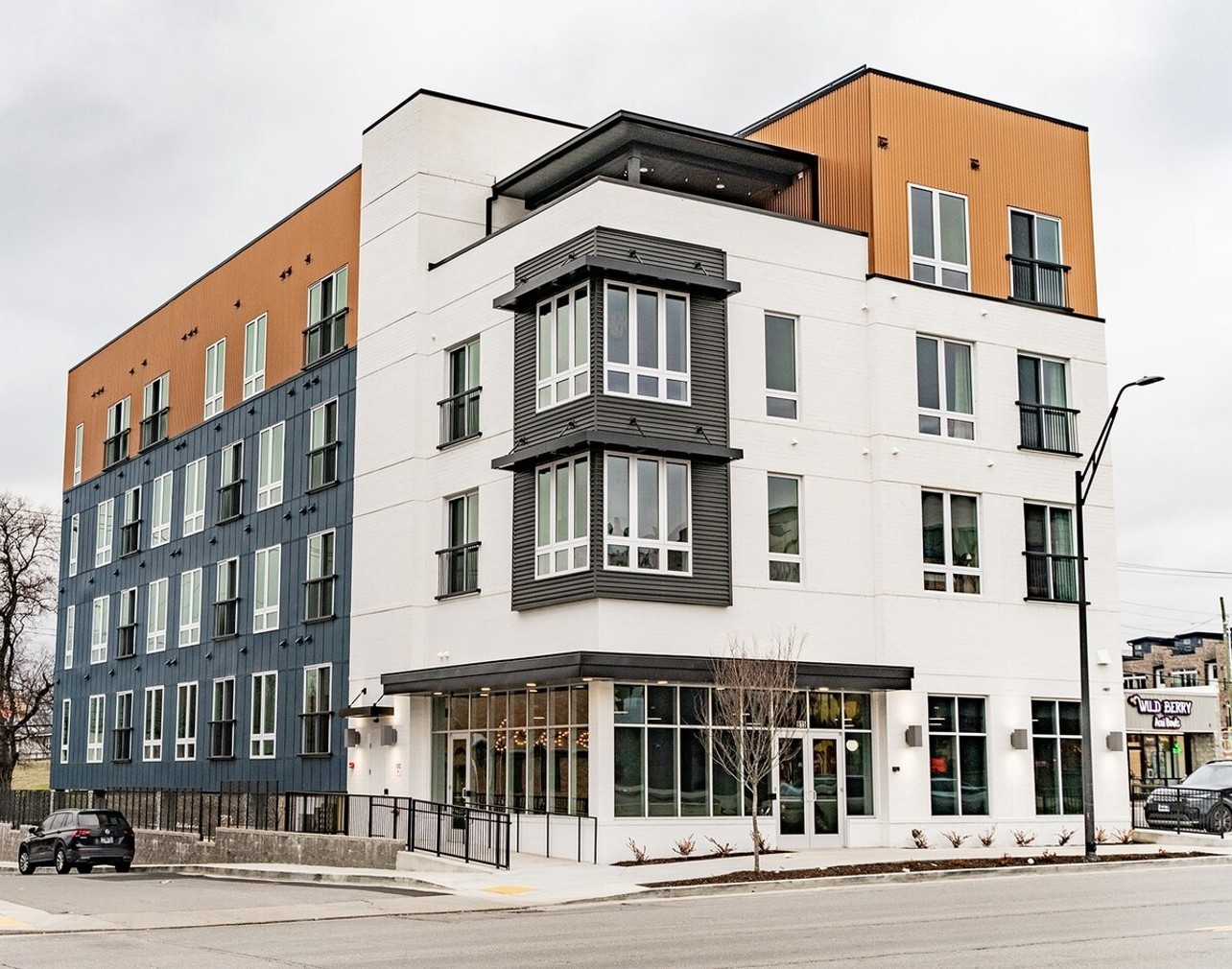 815 Main St Unit: 104