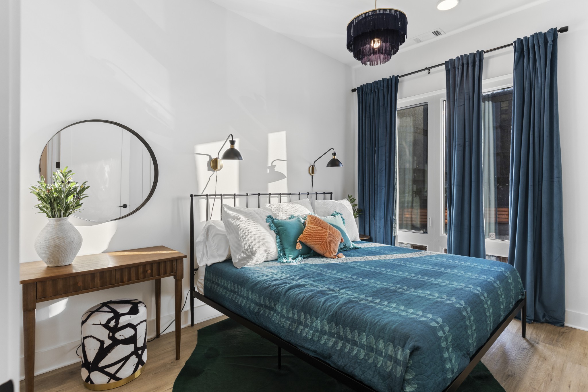 815 Main St Unit: 104