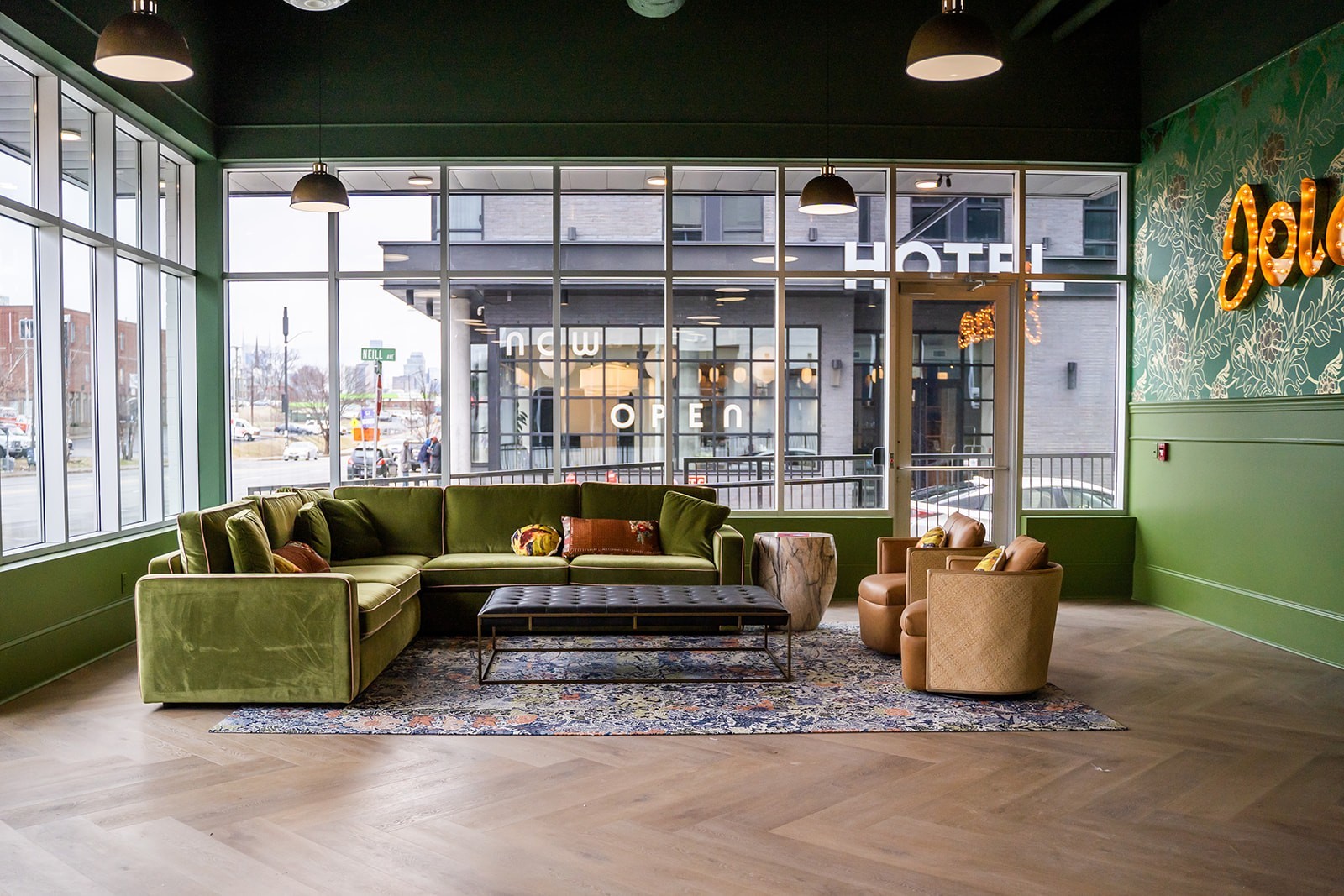 815 Main St Unit: 104