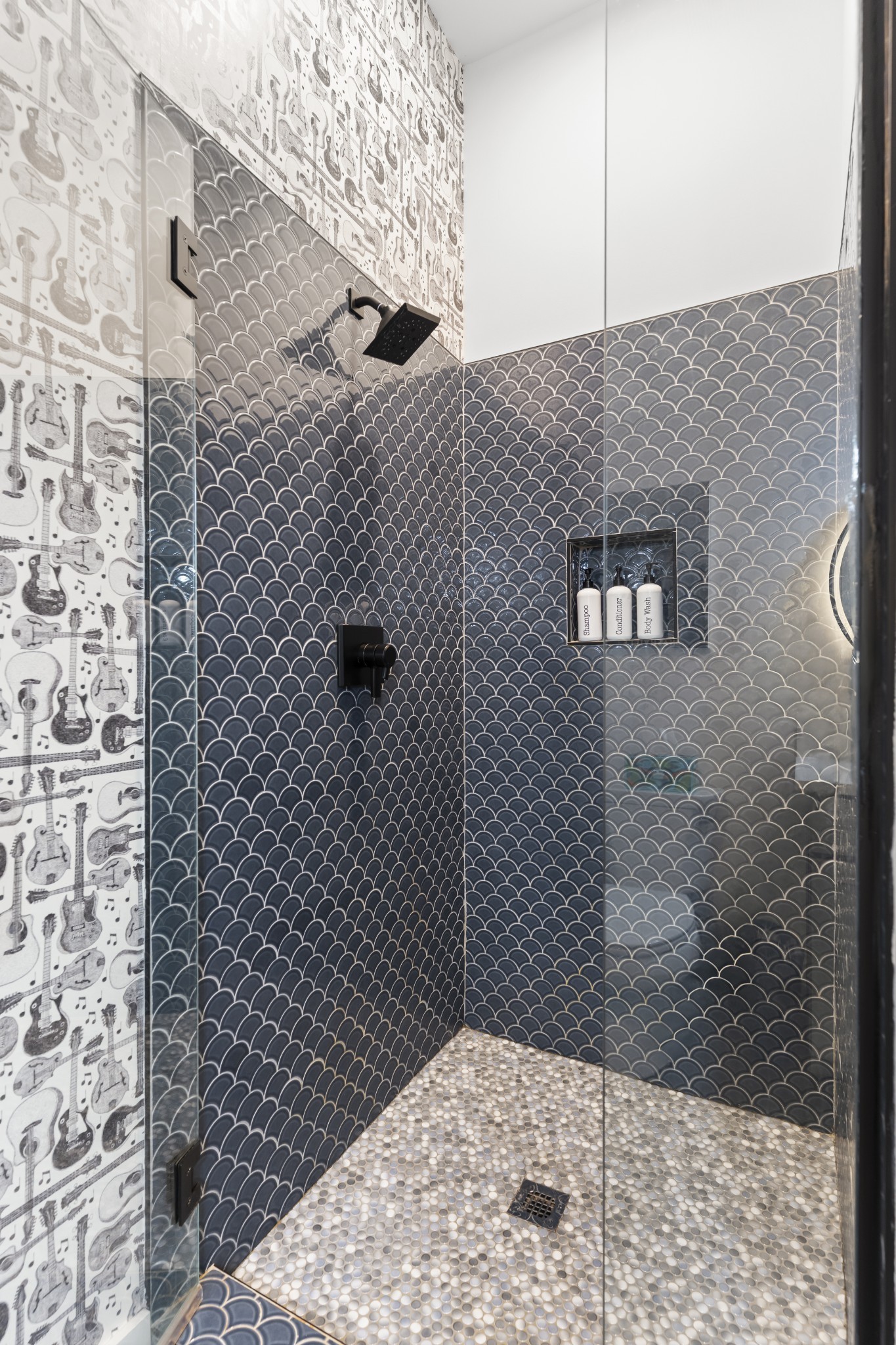 815 Main St Unit: 104