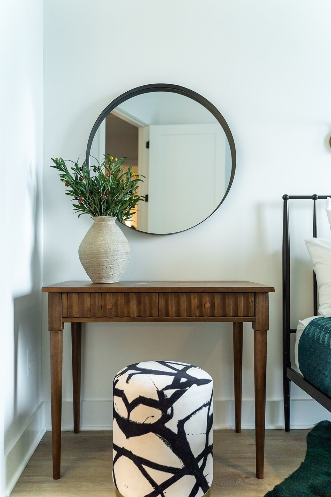 815 Main St Unit: 104