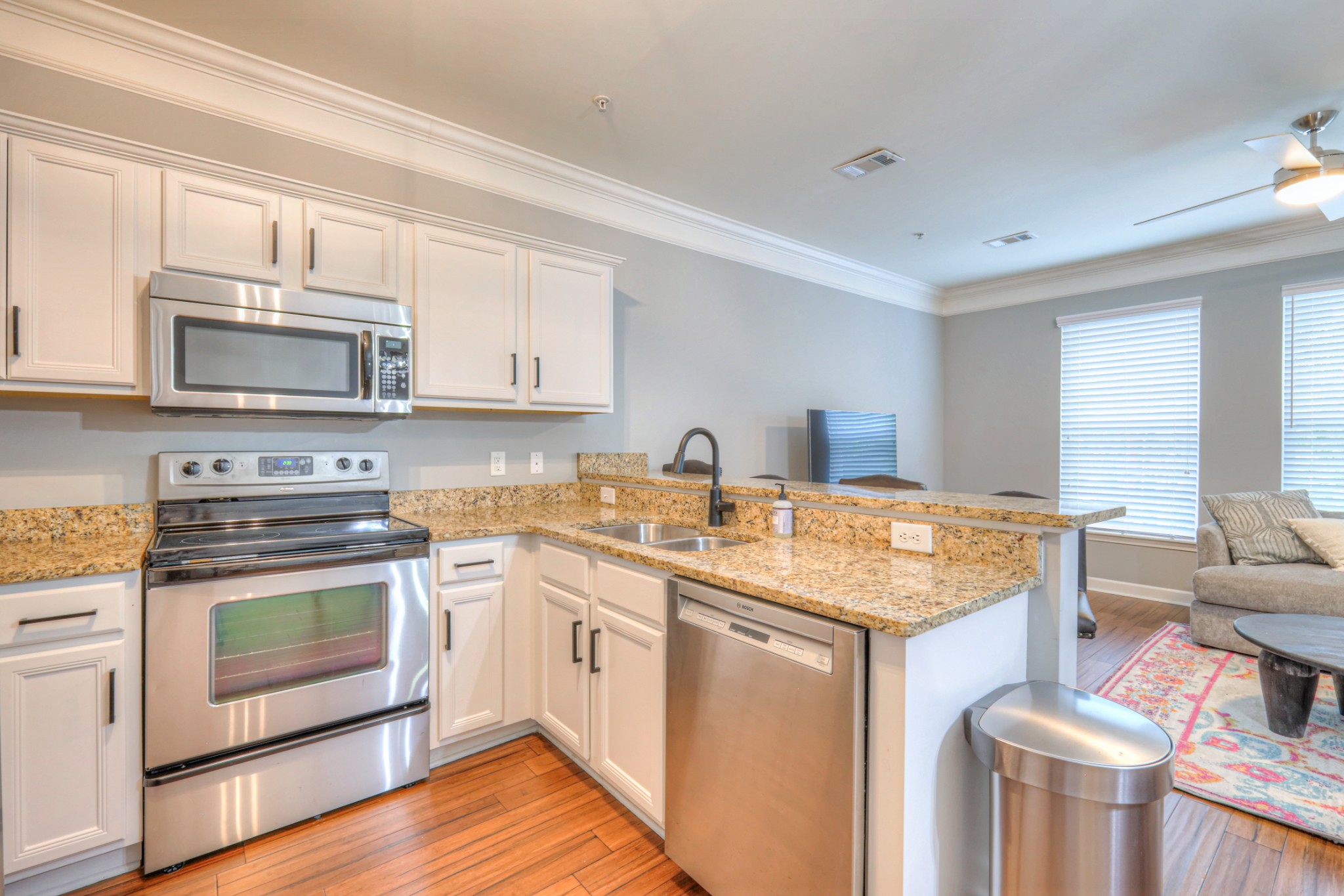 2310 Elliott Ave Unit: 611