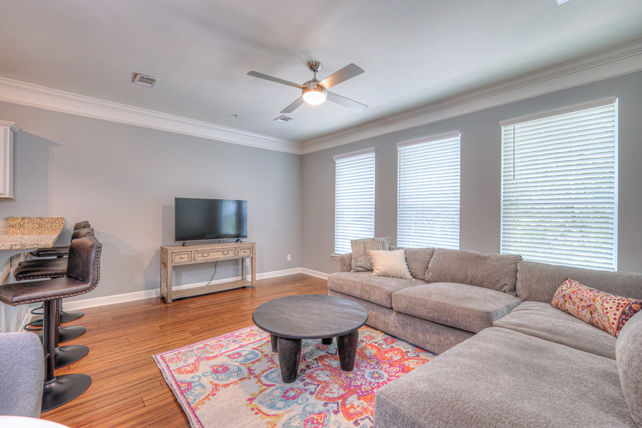 2310 Elliott Ave Unit: 611