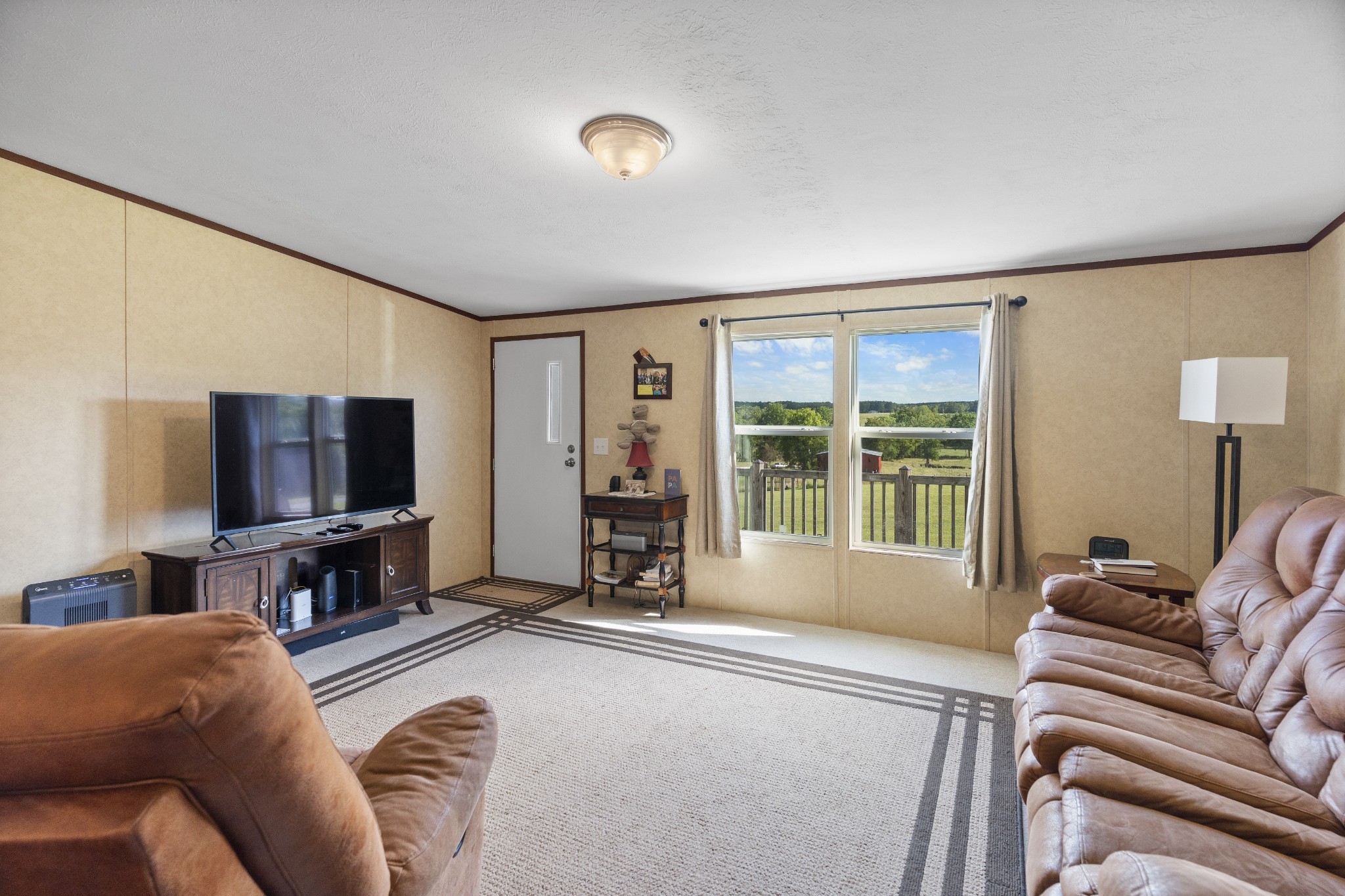 128 Pleasant Garden Rd