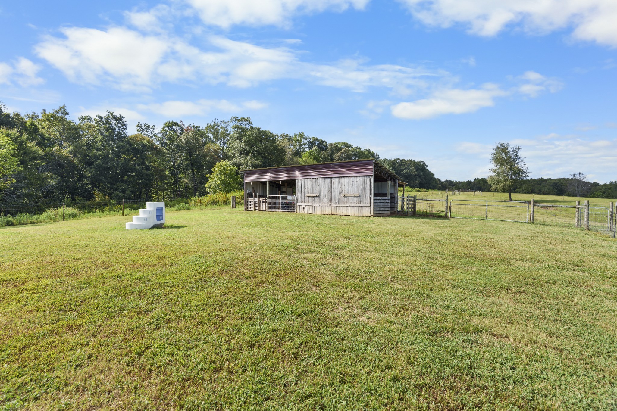 128 Pleasant Garden Rd