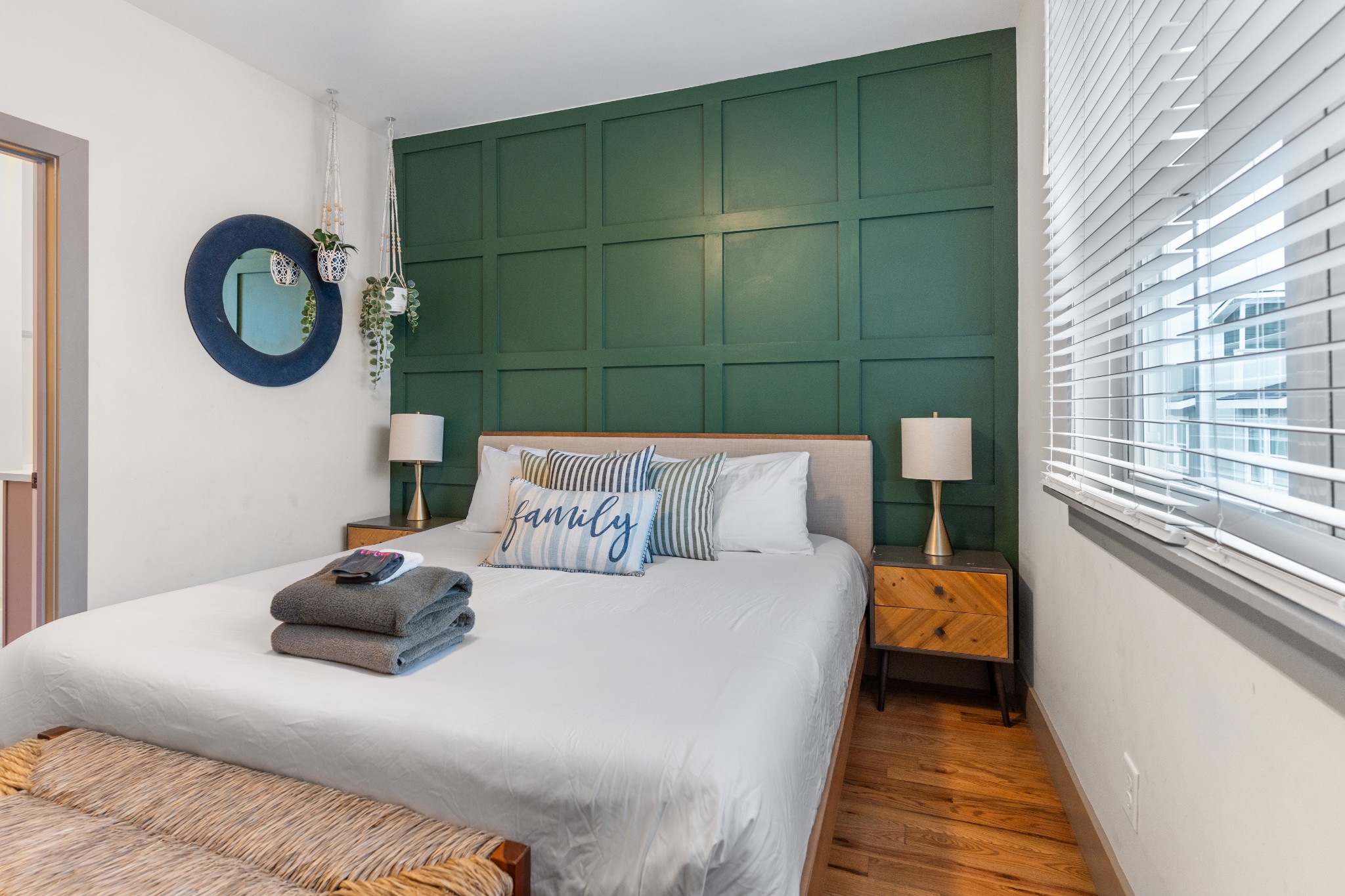 4908 Delaware Ave Unit: D