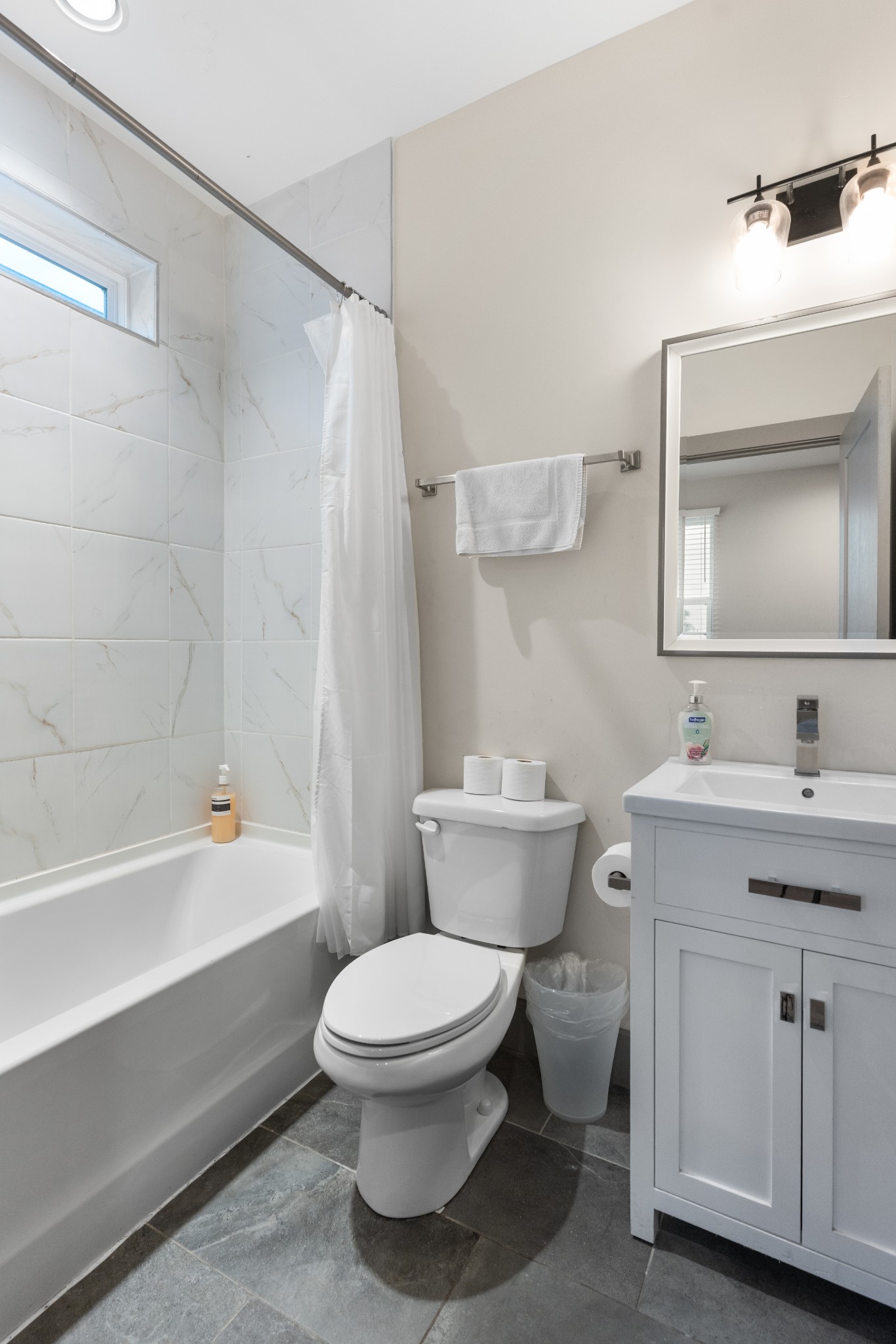 4908 Delaware Ave Unit: D