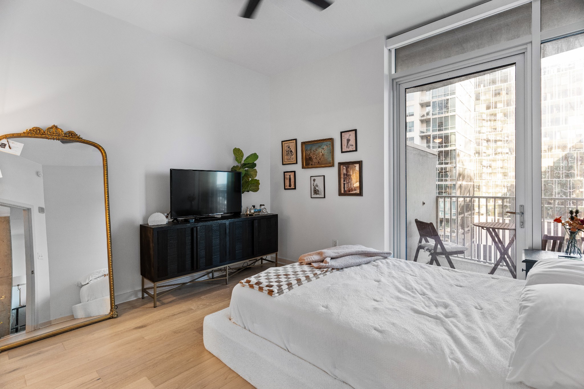 301 Demonbreun St Unit: 1410