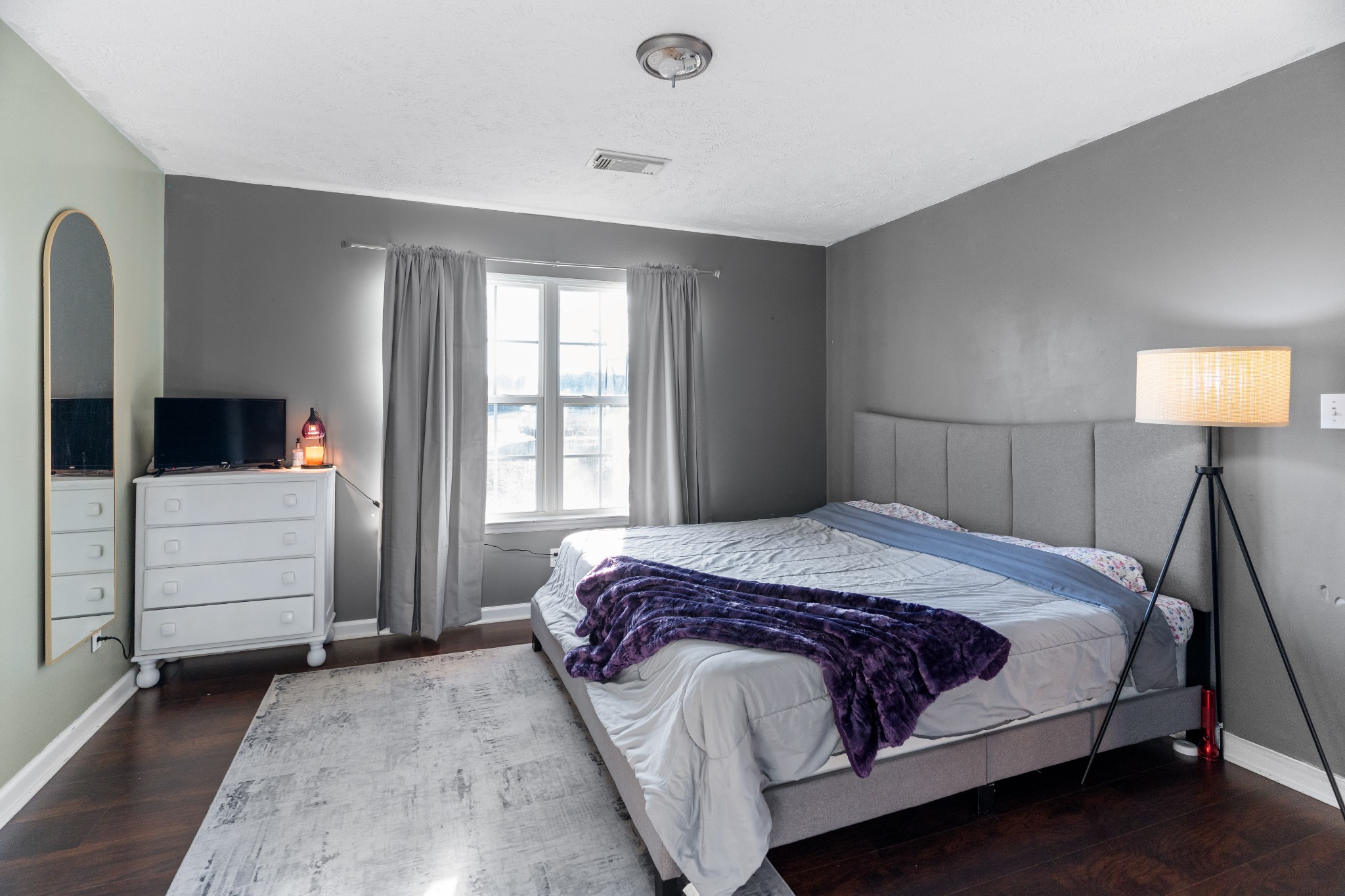 590 Jackson Hollow Rd