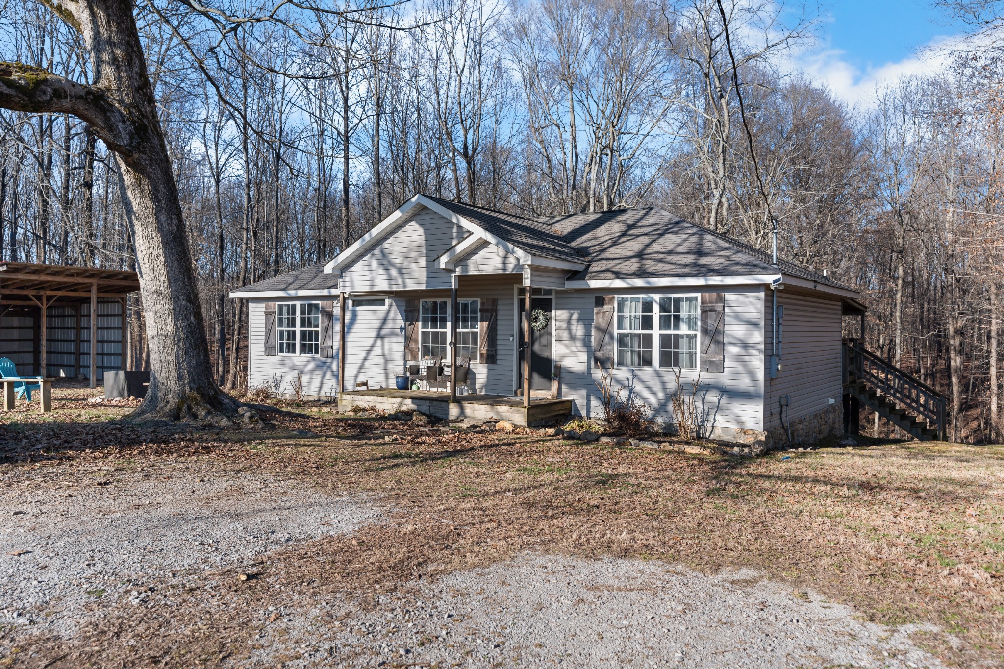 590 Jackson Hollow Rd