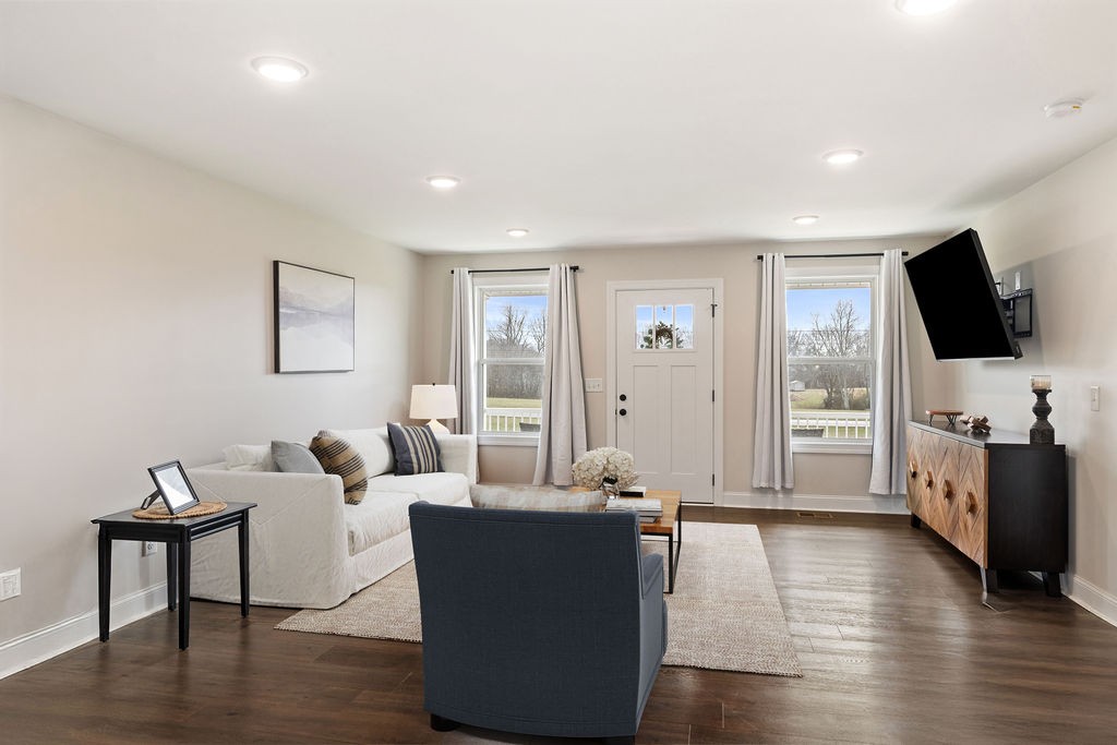 58 Pleasant Valley Rd