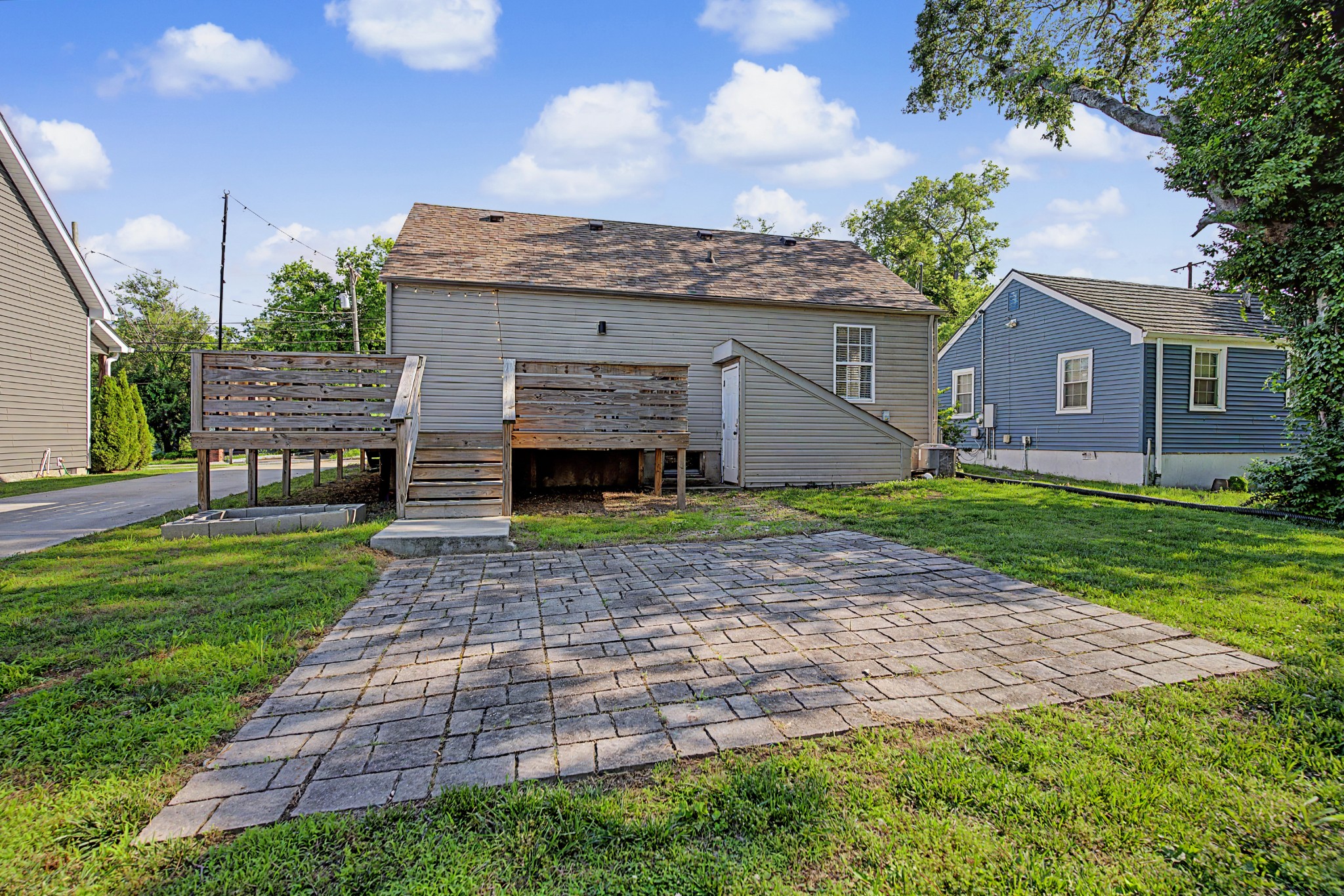 1313A Litton Ave