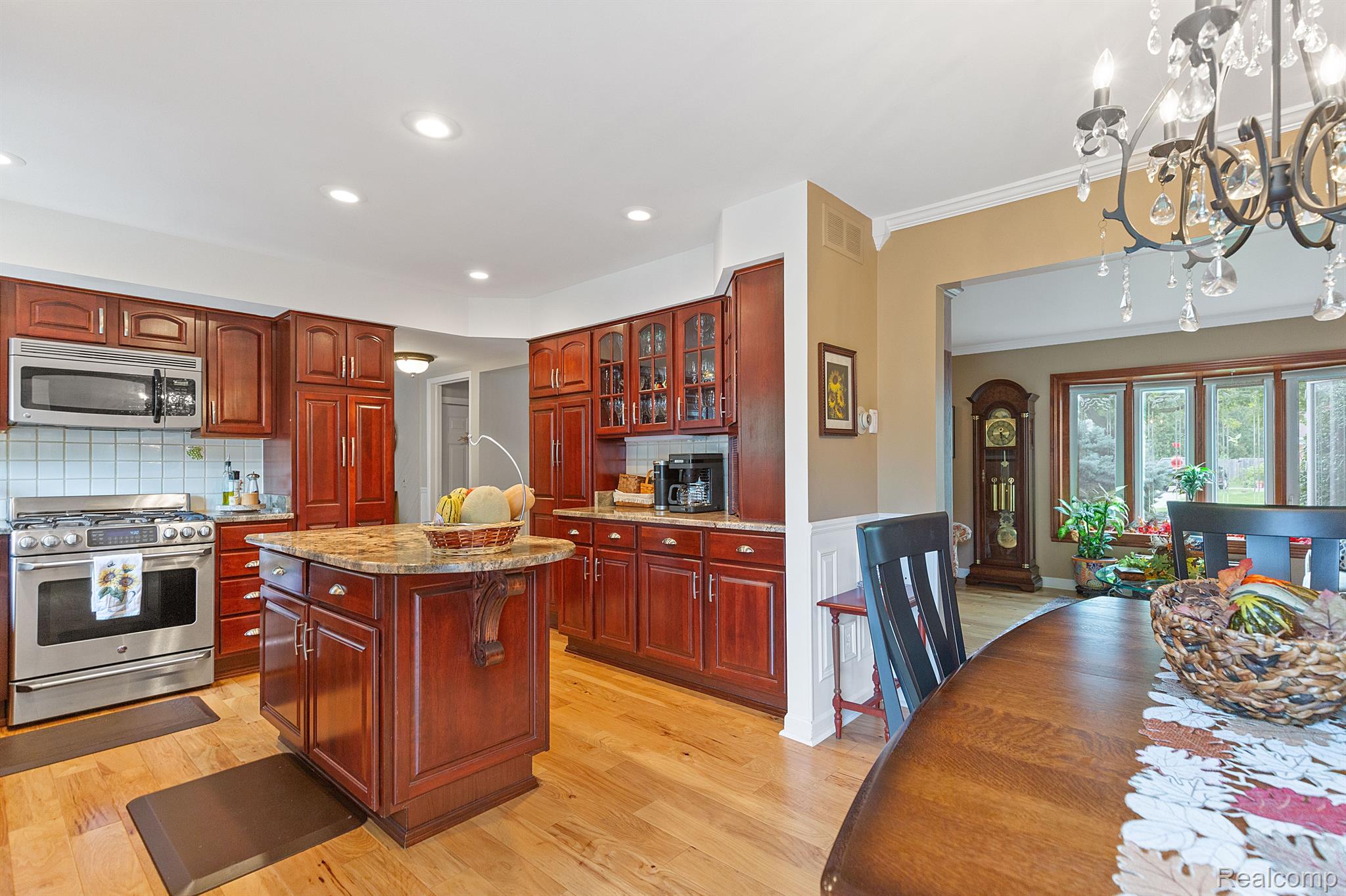 40626 Lizabeth Drive