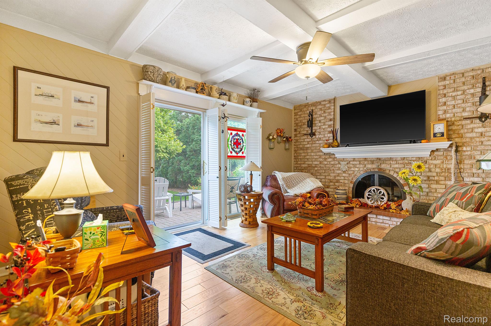 40626 Lizabeth Drive